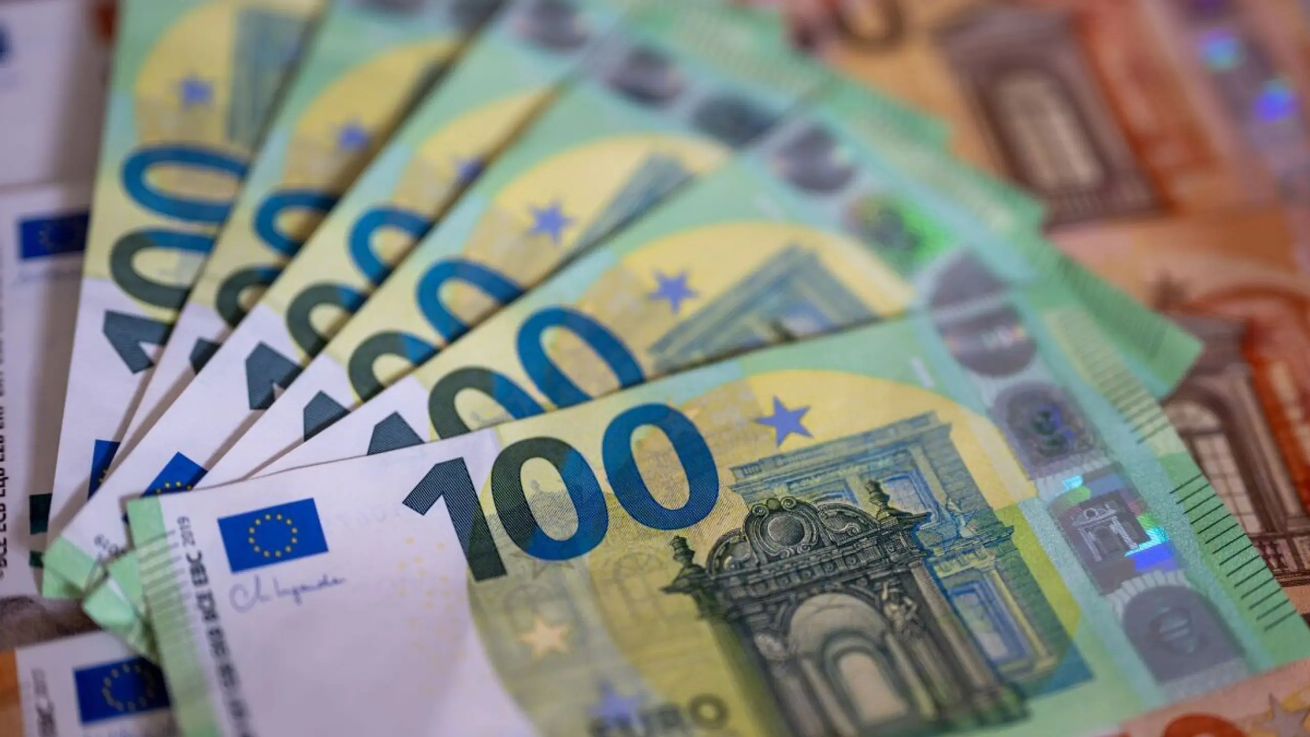 ++ ARCHIVBILD ++ Plus von 7,5 Prozent auf 236,5 Mrd. Euro