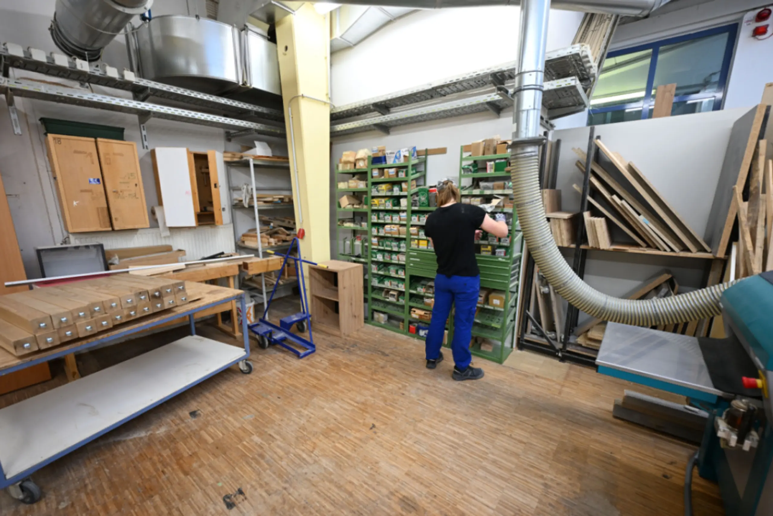 In der JA Münnichplatz gibt es auch eine moderne Tischlerei