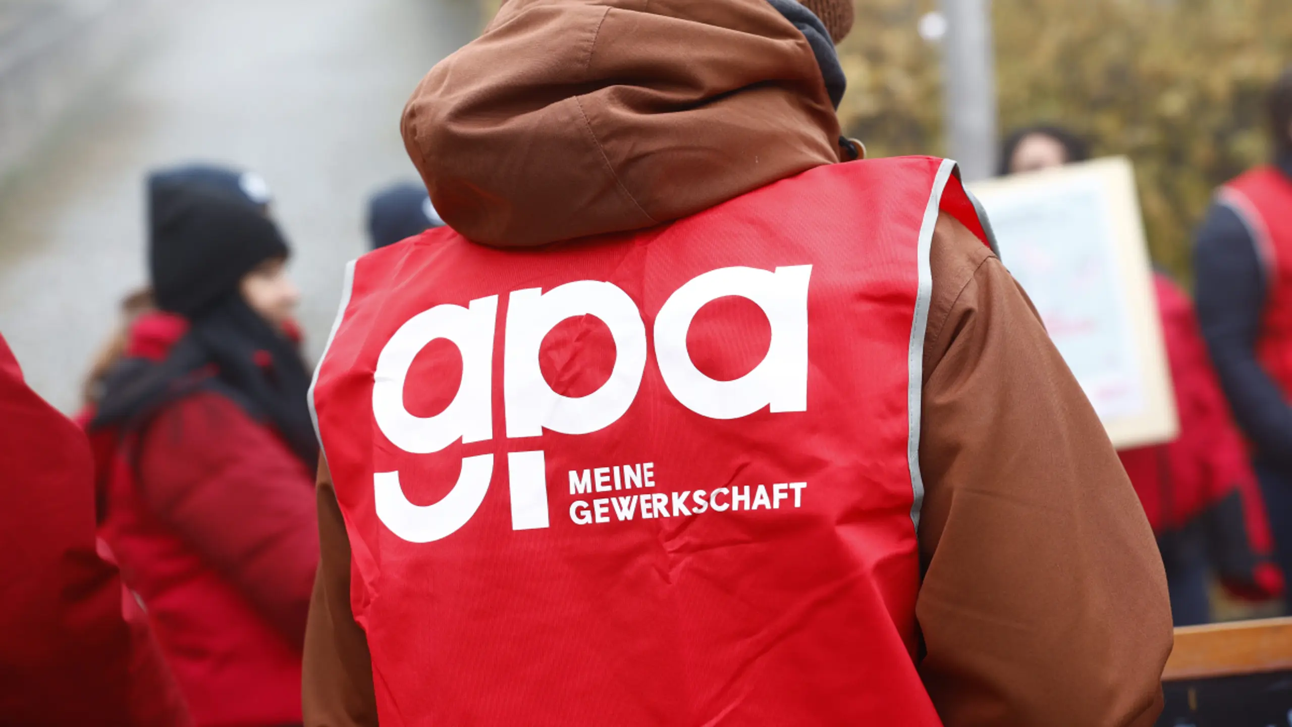 Erhöhung der KV-Mindestgehälter um 2,55 Prozent