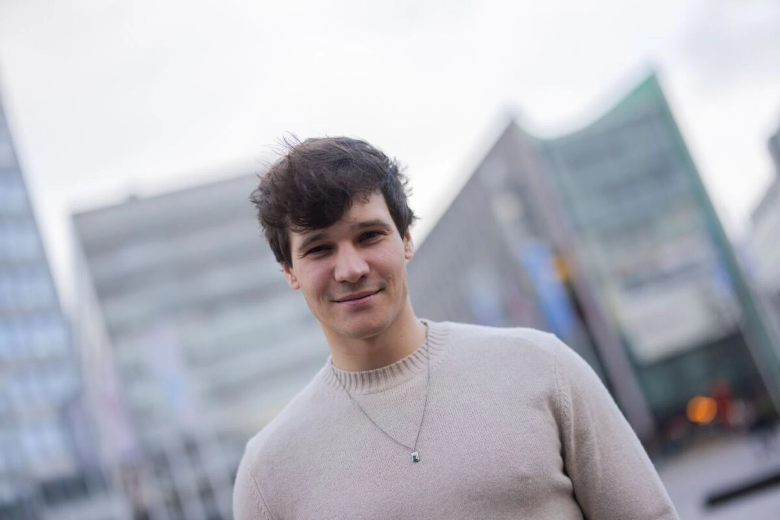++ ARCHIVBILD ++ Wincent Weiss vermisst tiefgründige Gespräche