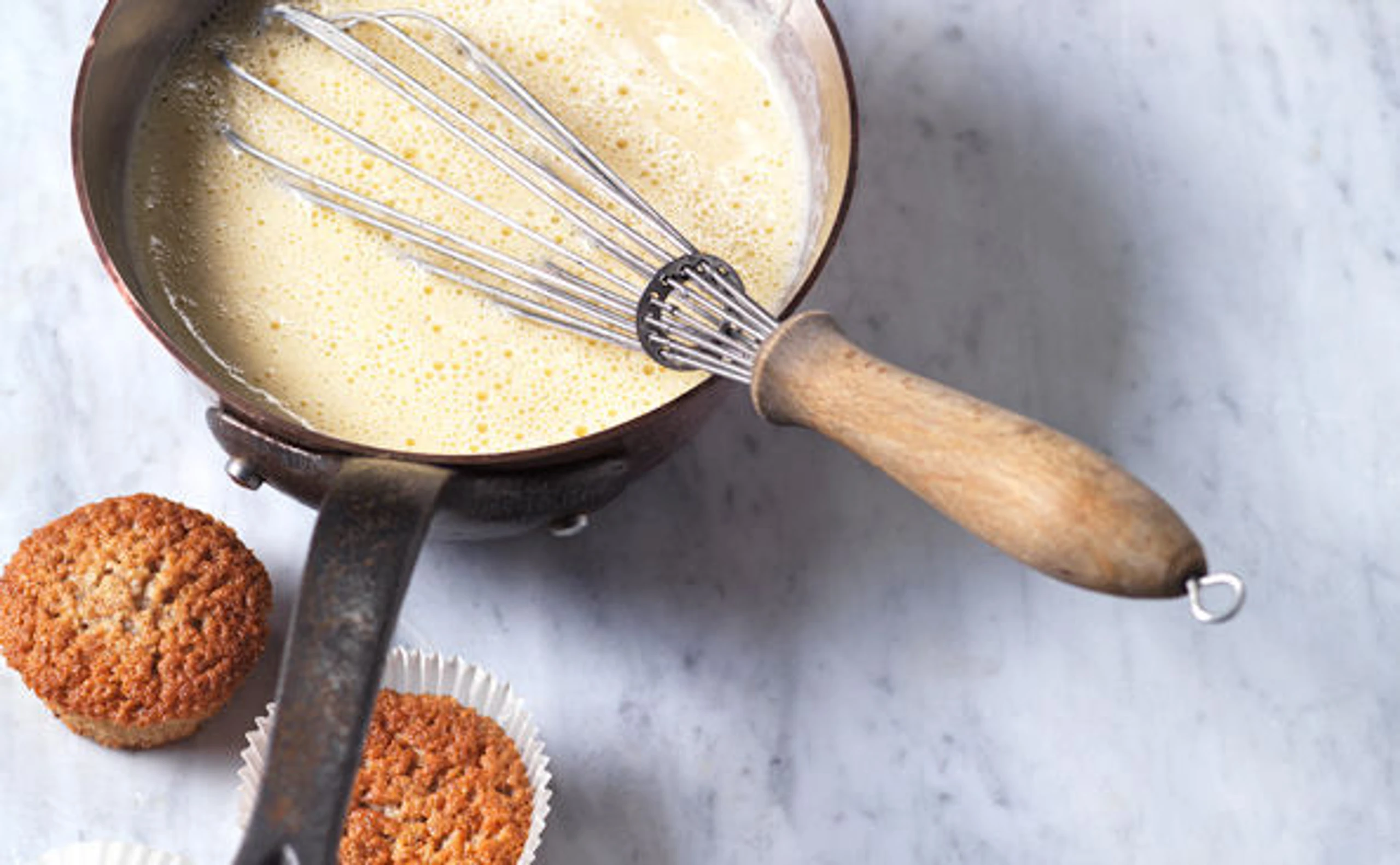 Vanillesauce mit Nussmuffins