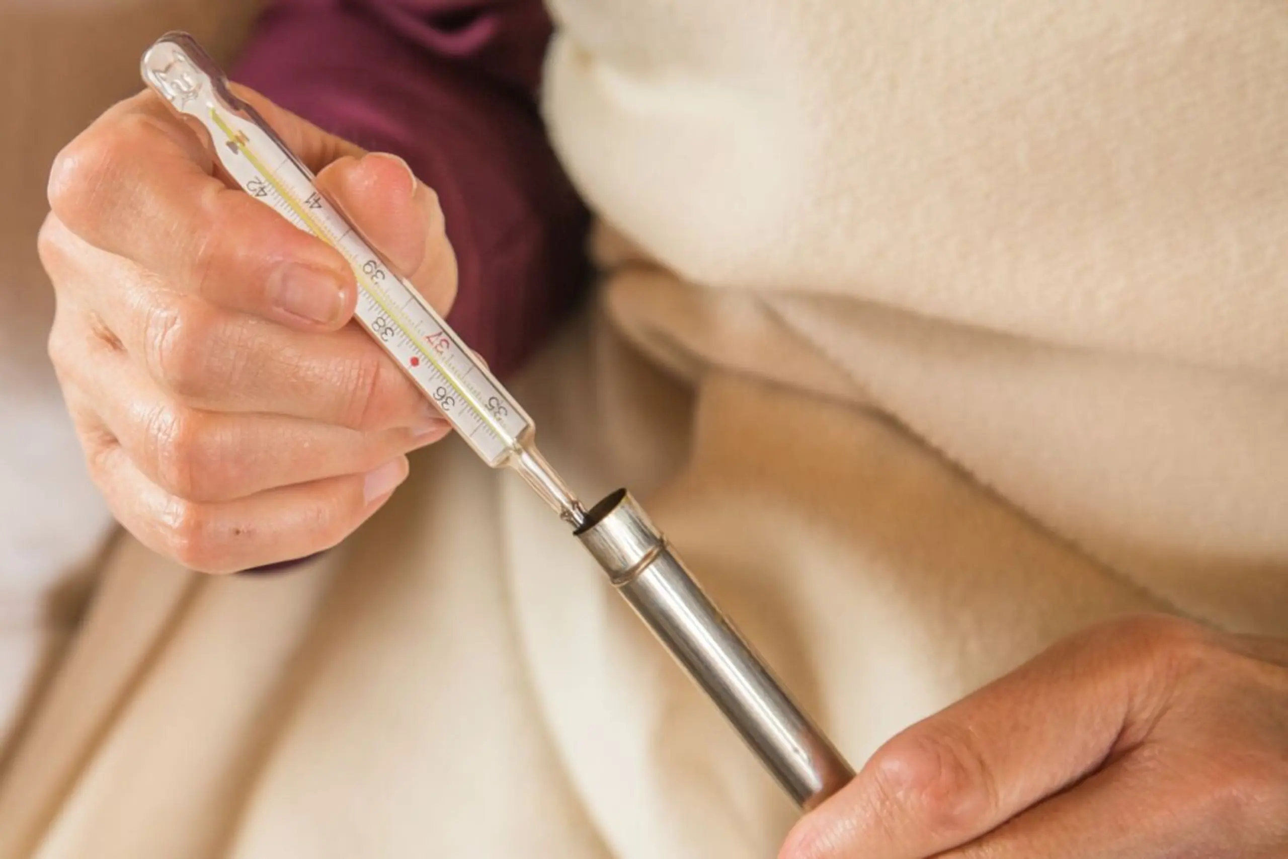 Quecksilberthermometer gehören beim Entsorgen zur Schadstoffannahmestelle