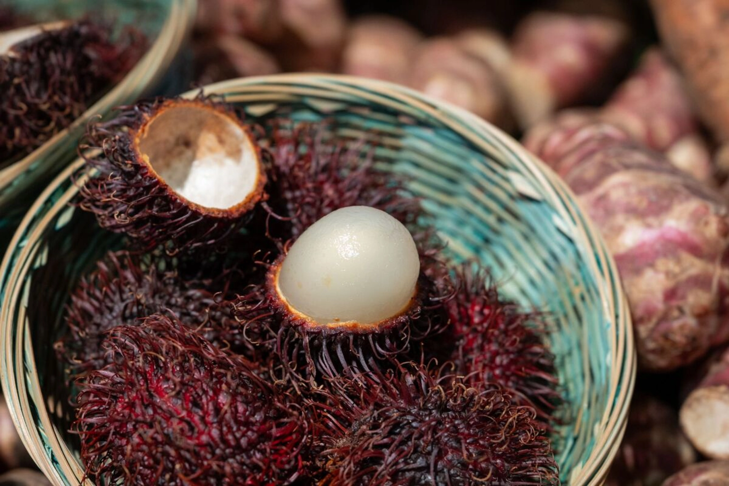 Rambutans haben mehr Fruchtfleisch als Litschis