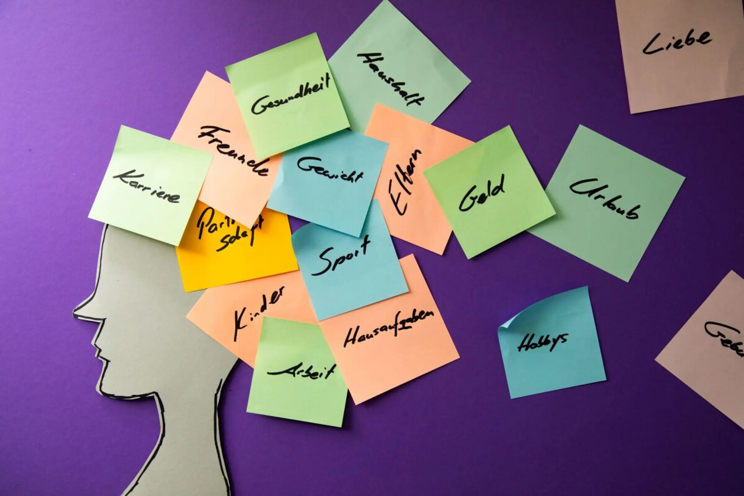 Ein Austausch mit nahestehenden Menschen kann entlastend sein