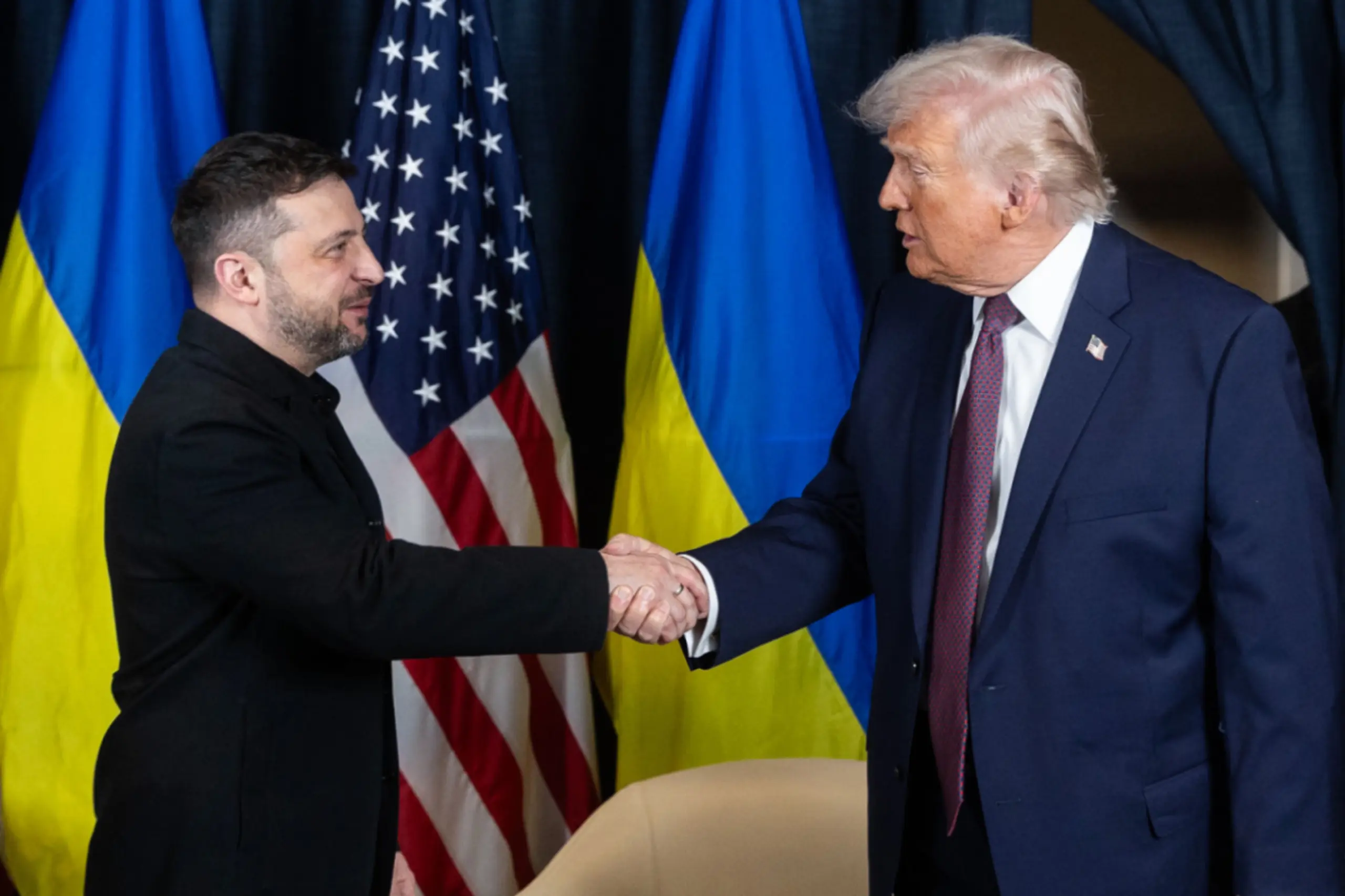 Trump und Selenskyj loben Treffen in Davos als "gut"