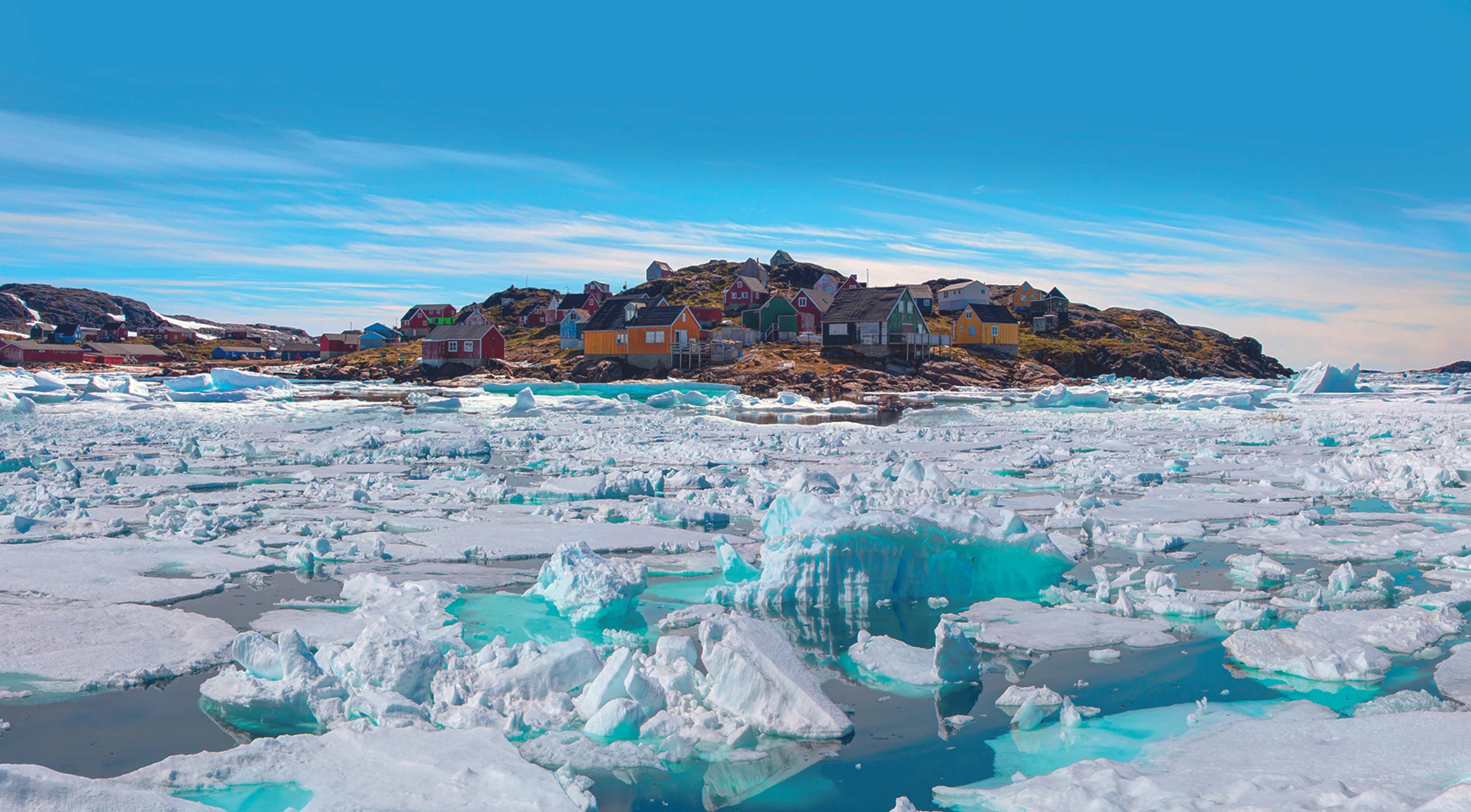 © ISTOCKPHOTO Blurred image background