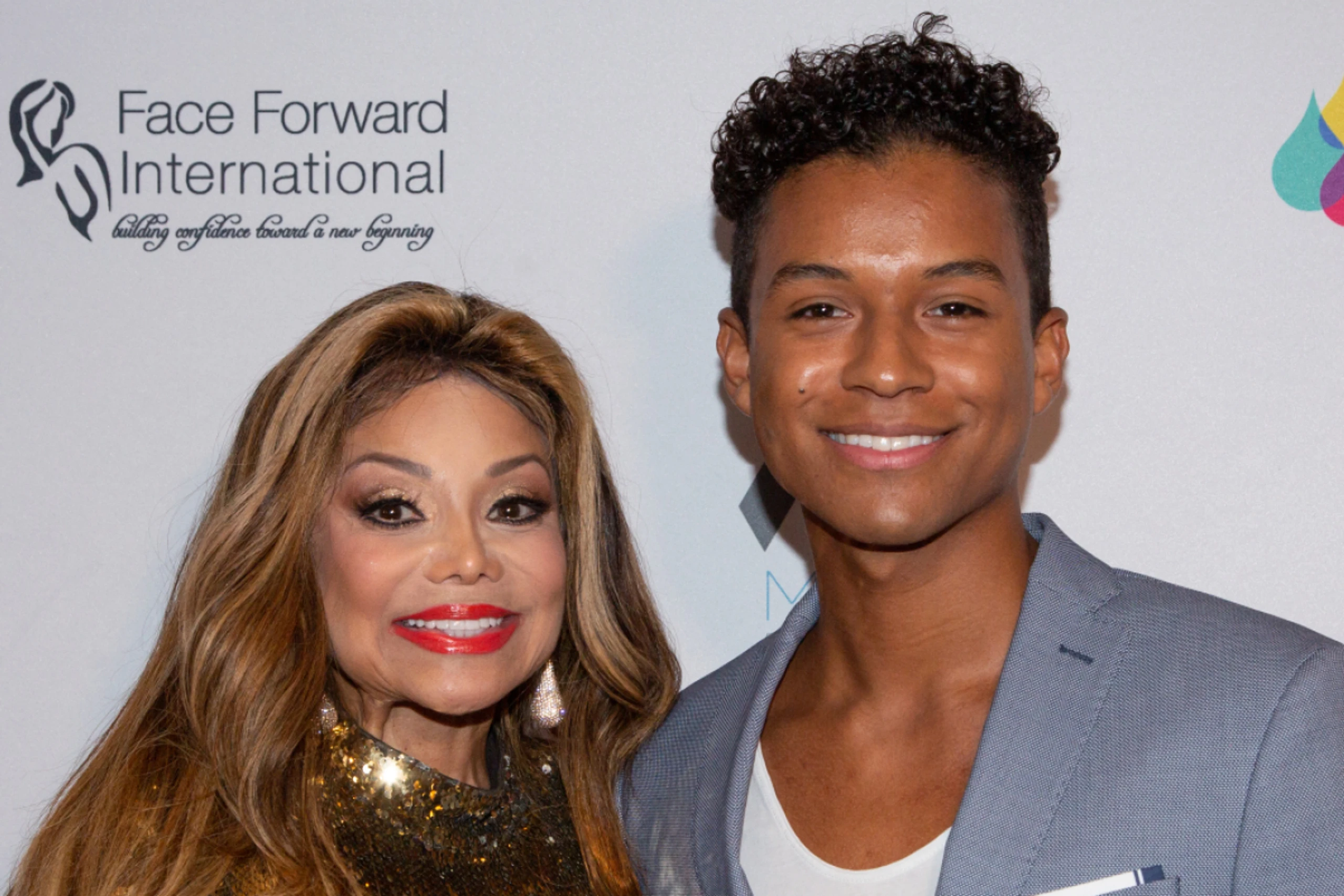 Jaafar Jackson an der Seite von Toya Jackson
