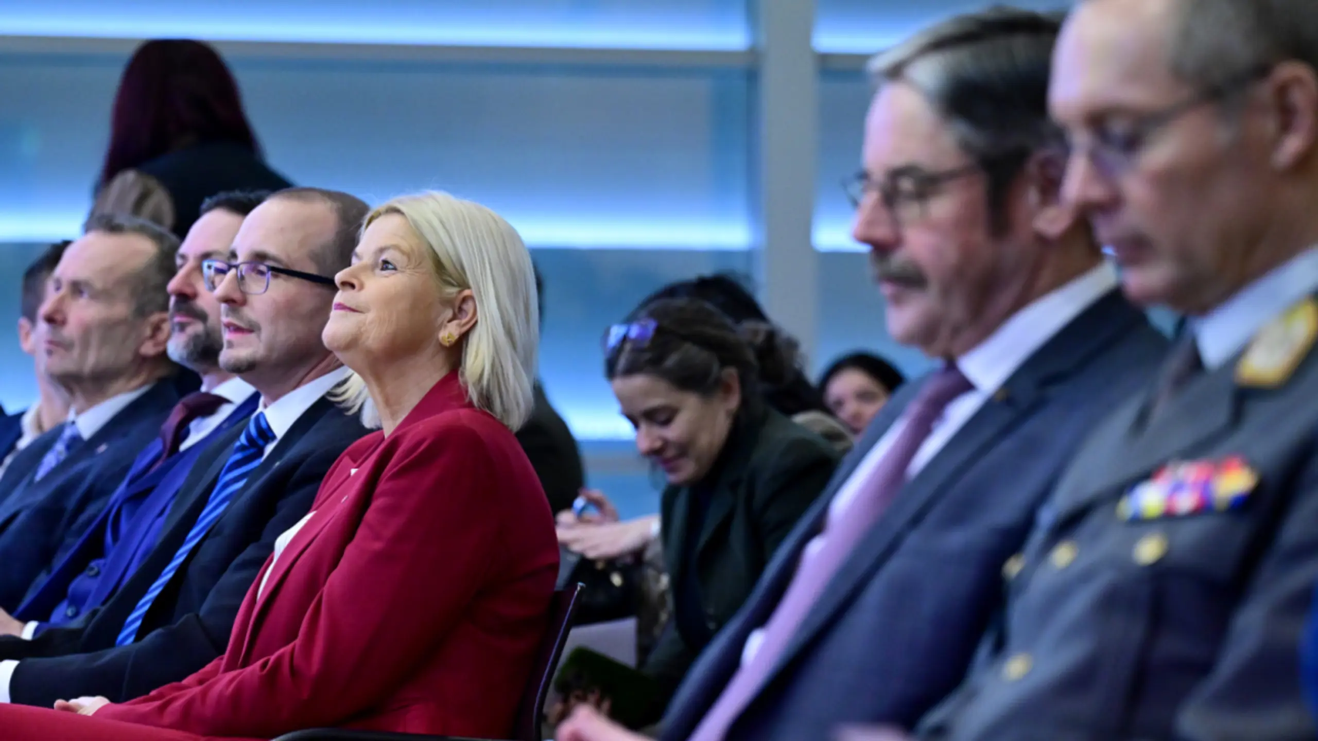 Verteidigungsministerin Tanner bei der Präsentation von Risikobild 2026