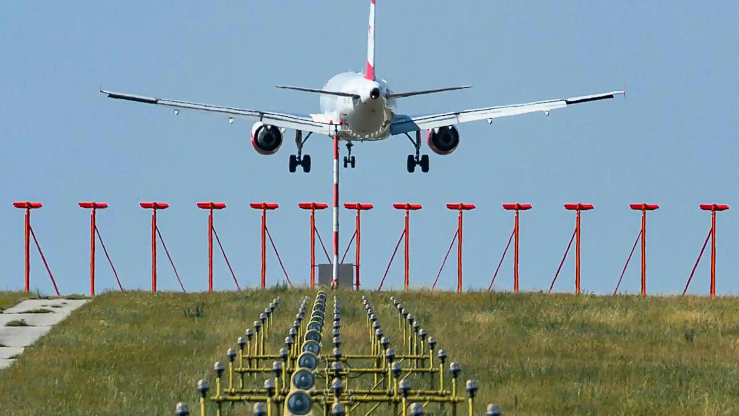 © APA/MAX SLOVENCIK Ohne Transportgüter wie Flugzeuge Auftragsplus von 0,5 Prozent