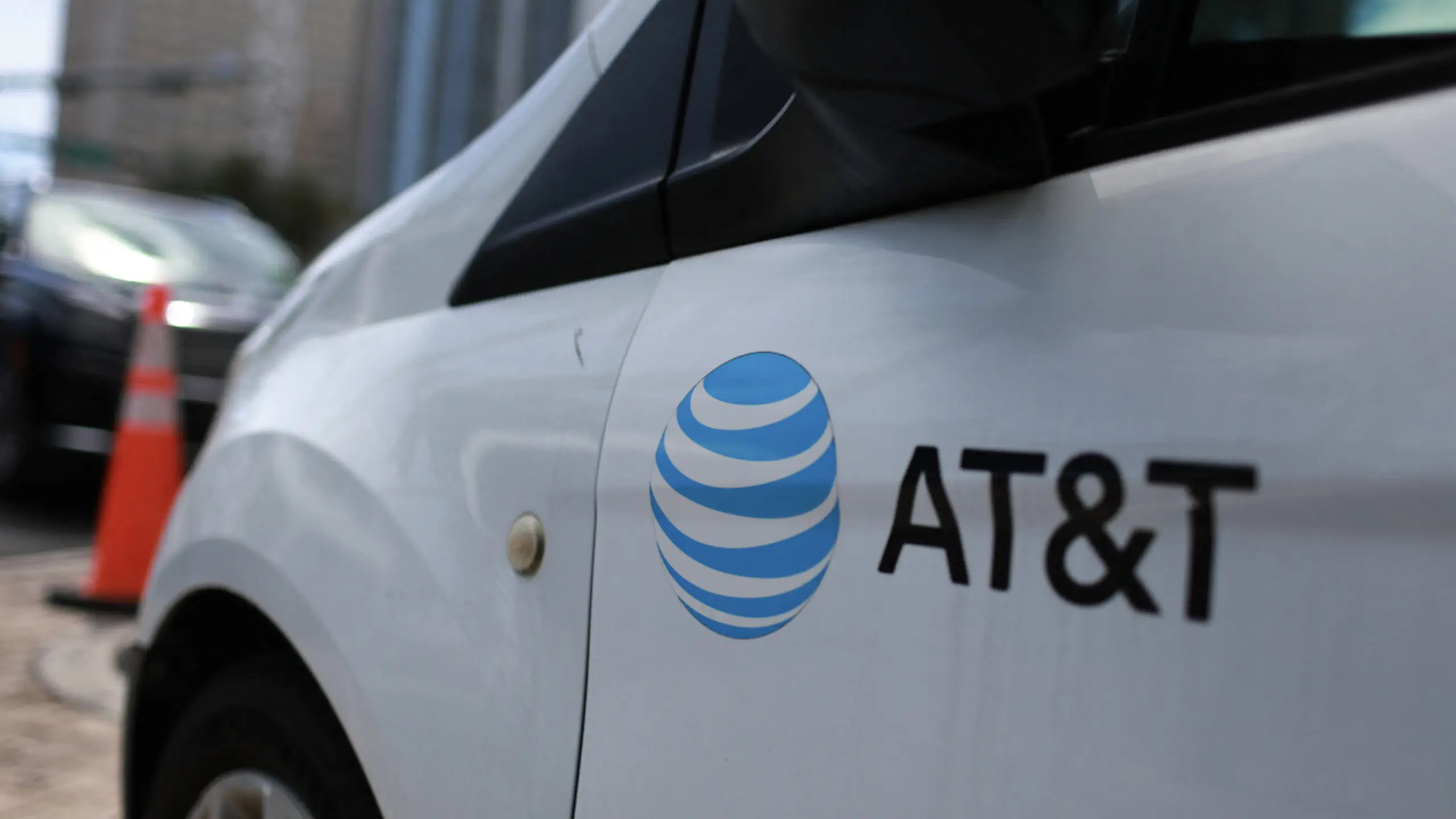 AT&T zeigt sich robust