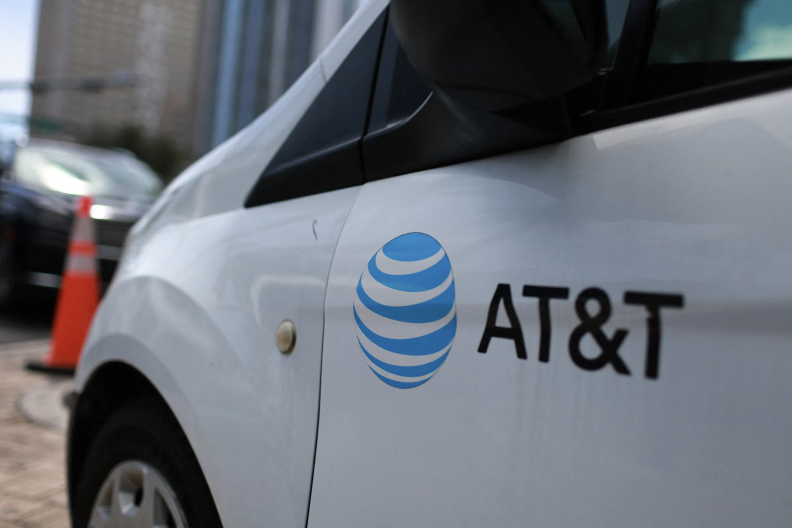 AT&T zeigt sich robust