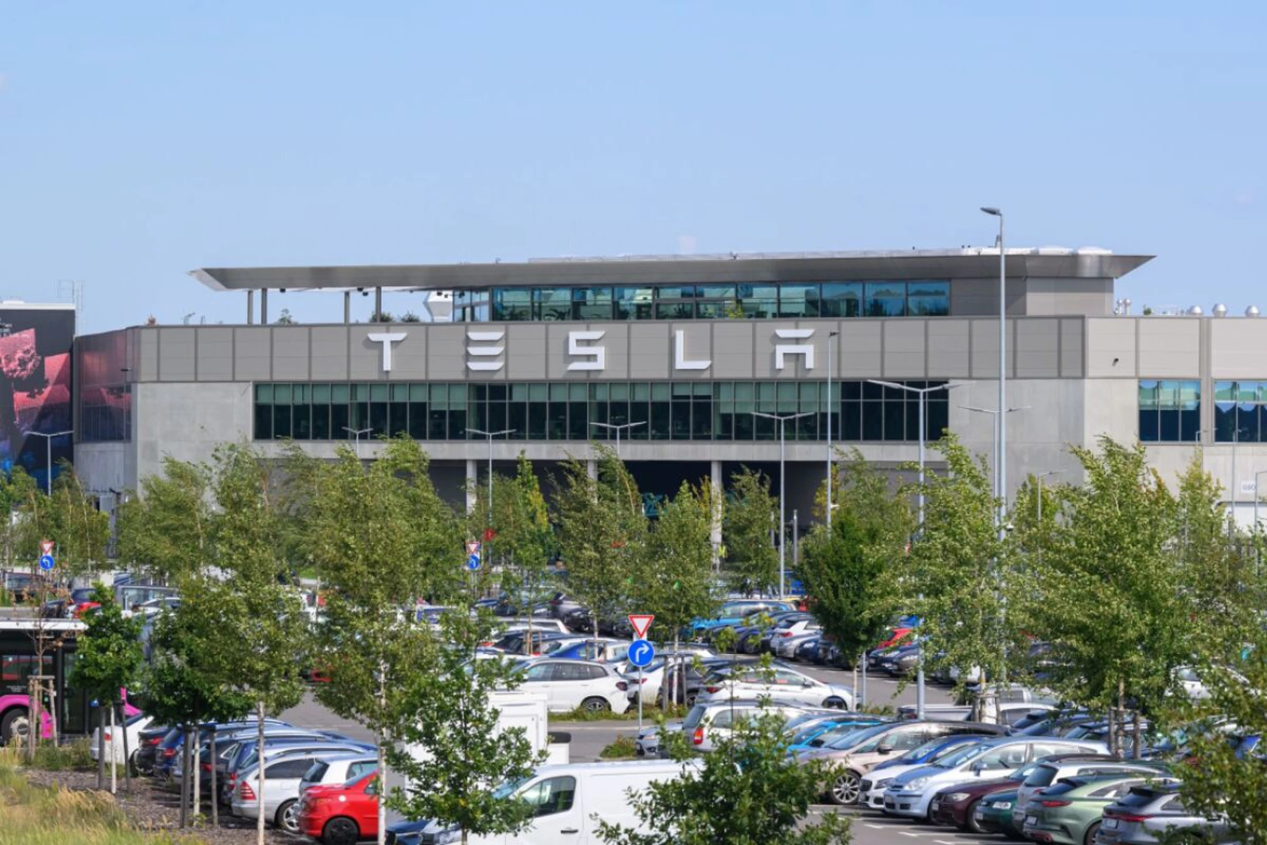 ++ ARCHIVBILD ++ Umsatzrückgang für US-Elektroauto-Produzent Tesla