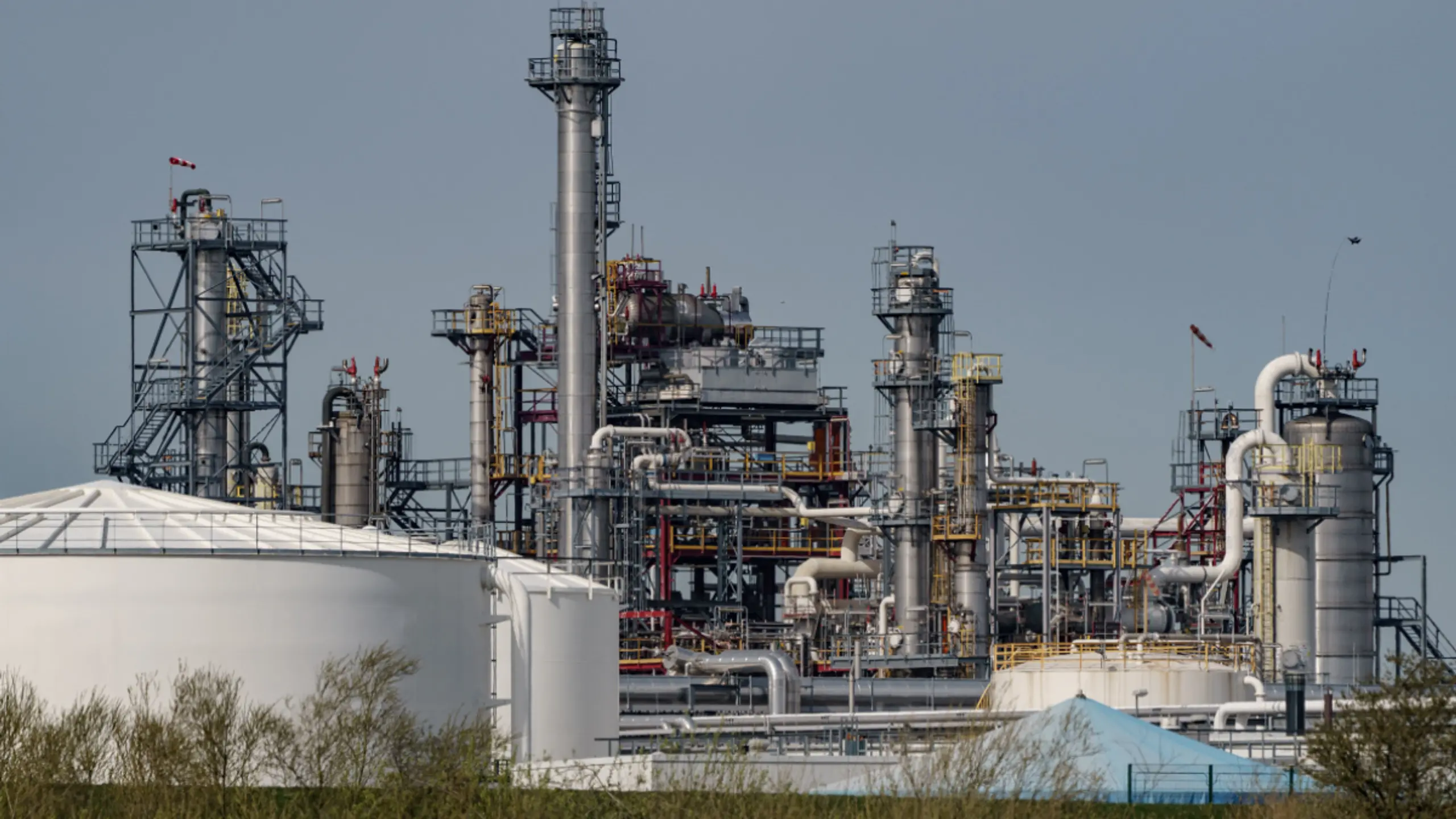 DOW mit hohen Abschreibungen wegen Polyurethanen und Bauchemikalien