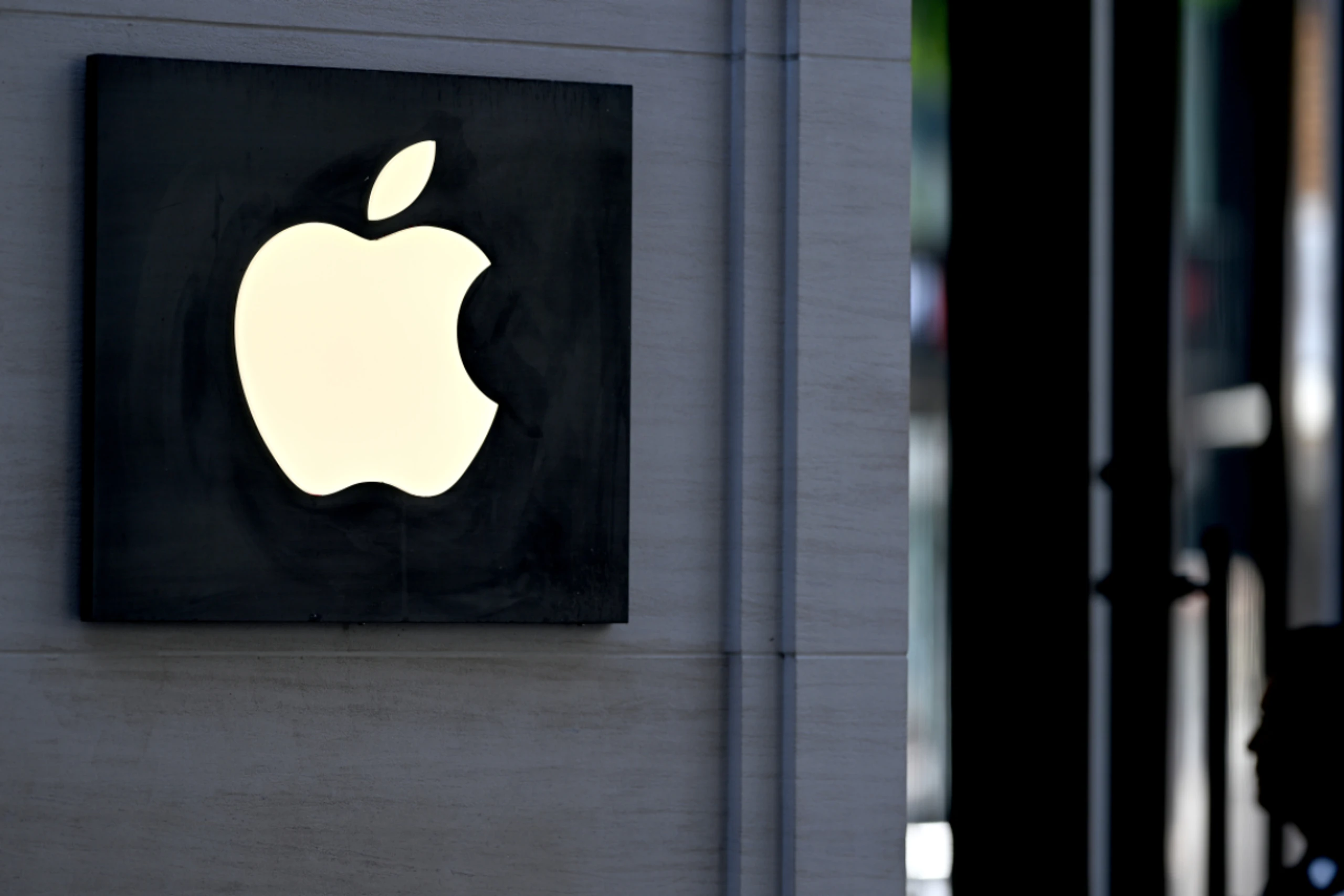 Konzern verdiente in drei Monaten unter dem Strich gut 42 Mrd. Dollar