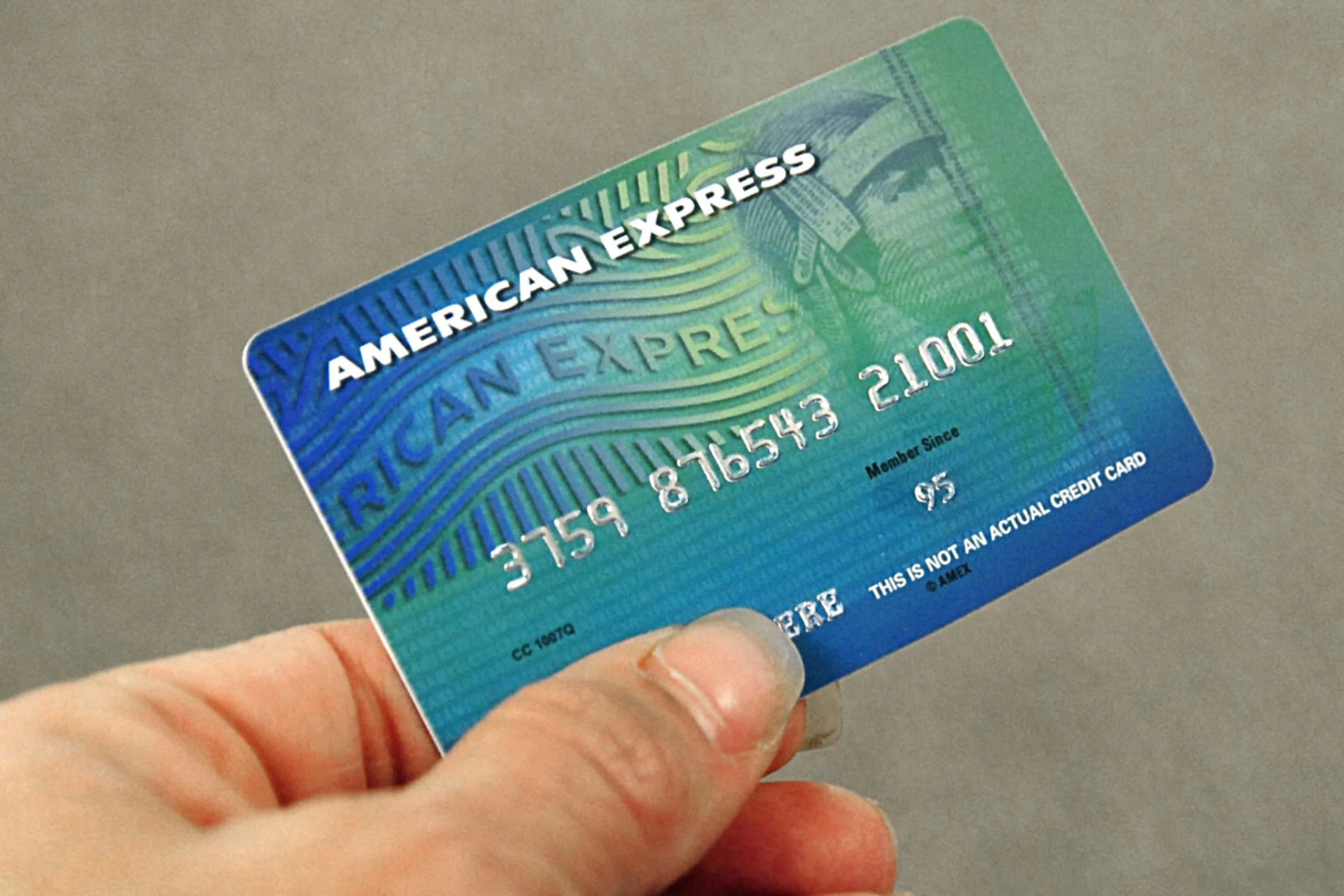 Verweis auf stabile Ausgaben wohlhabender Kunden