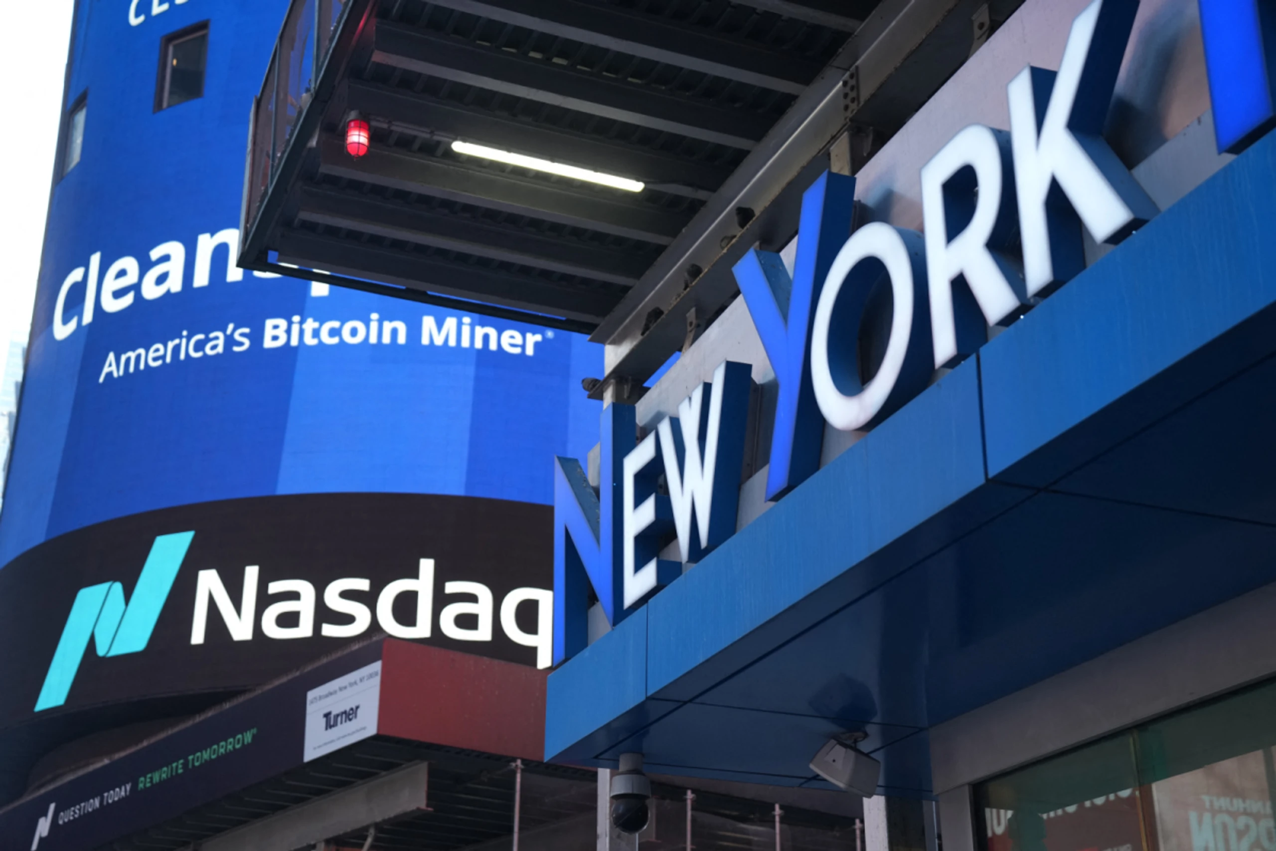 Dow Jones mit minus 0,6 Prozent indiziert