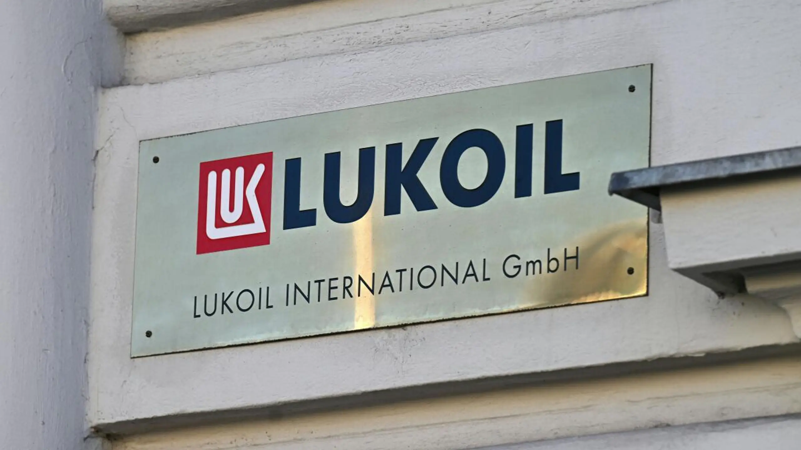 Breites Spektrum von Lukoil soll an Carlyle gehen