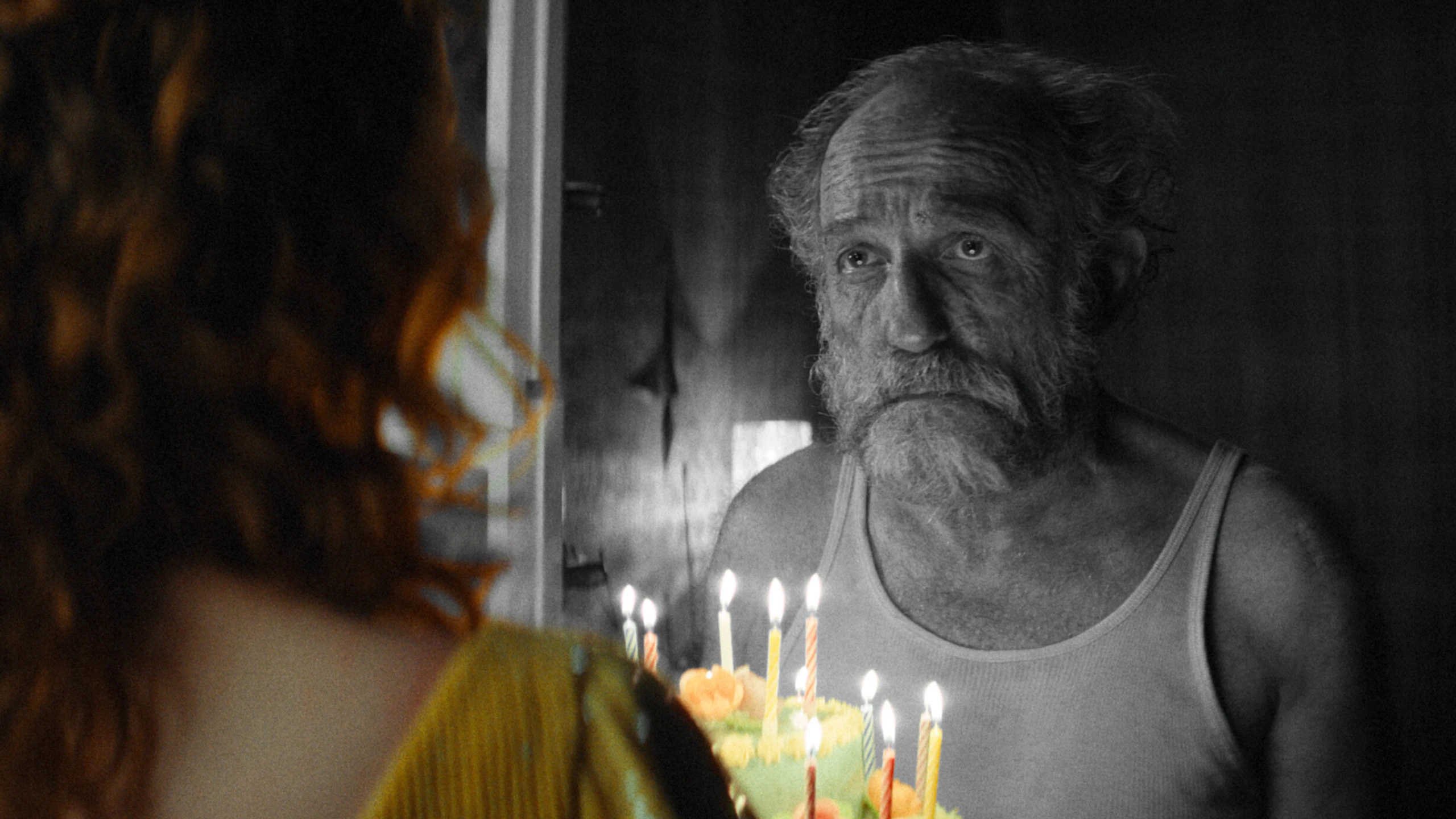 Gewinne Premierentickets für „Sie glauben an Engel, Herr Drowak“