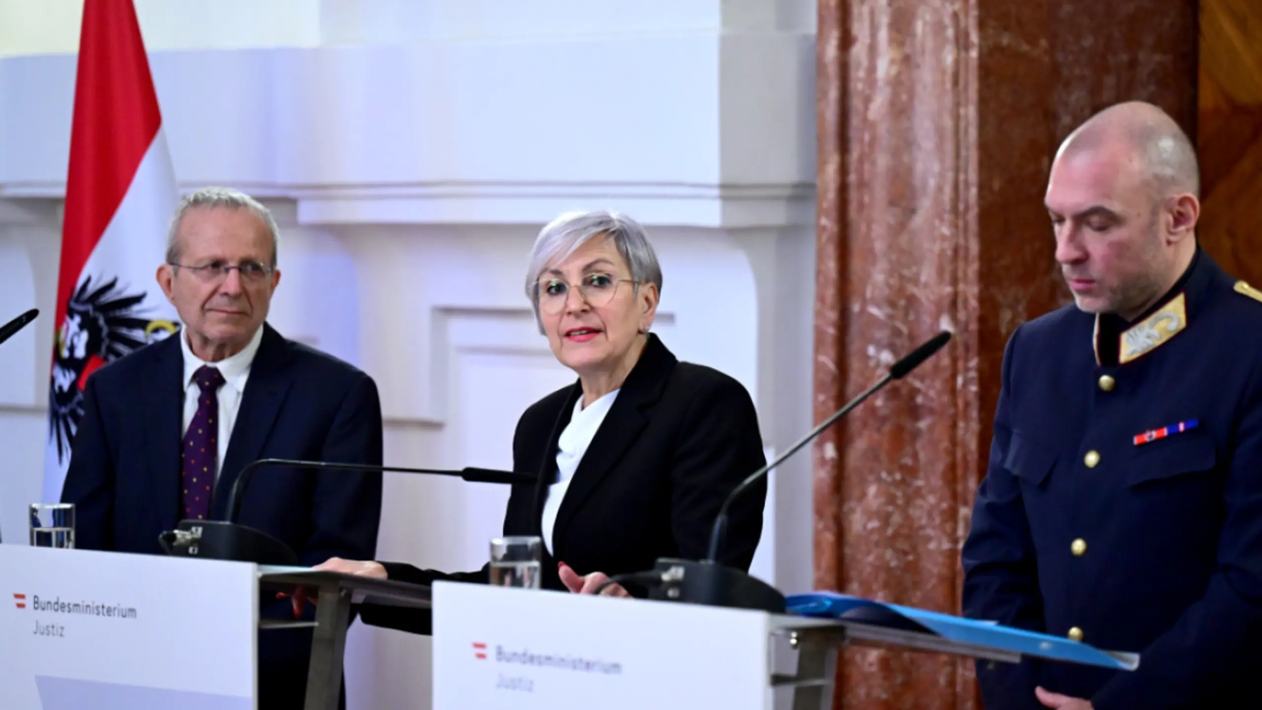 Sporrer präsentierte Kommission unter Leitung von Wolfgang Gratz