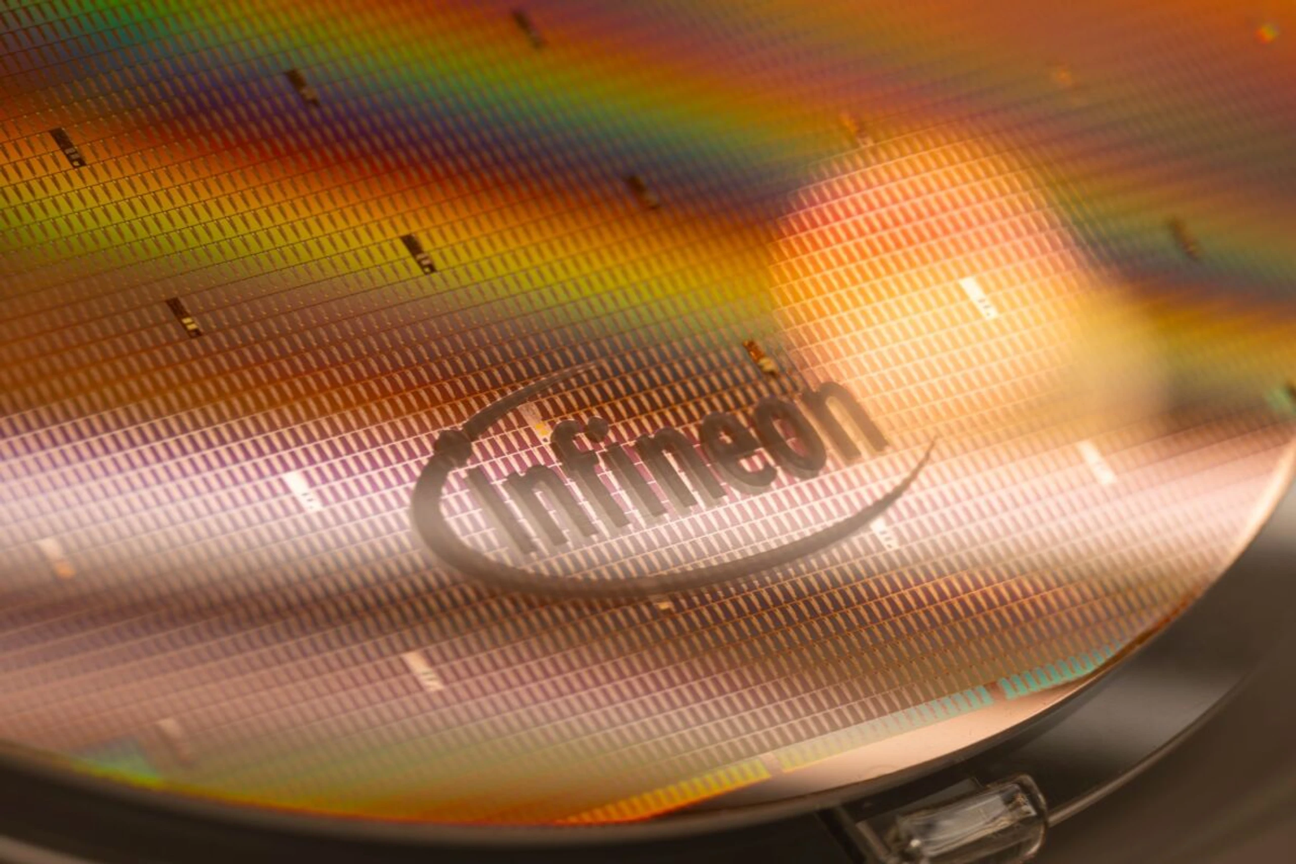 ++ ARCHIVBILD ++ Infineon im Sog der KI