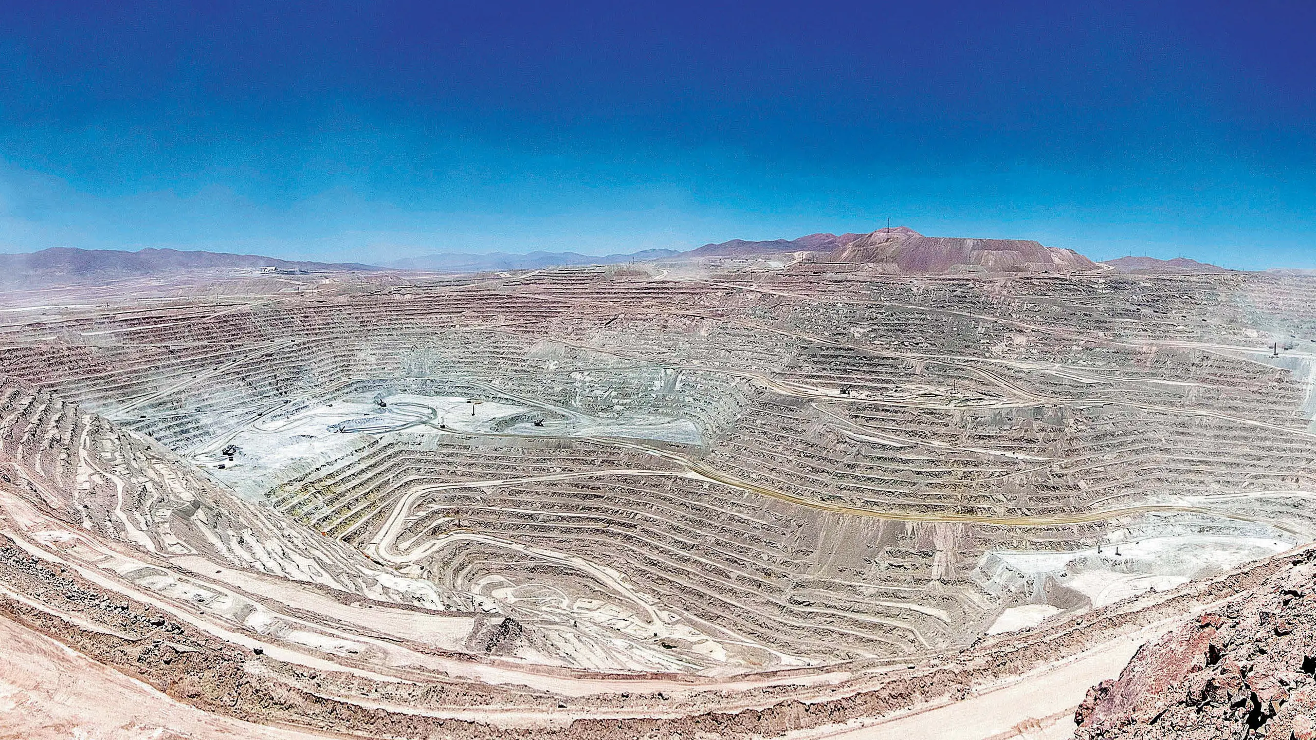 © FOTOS: BHP, EARTH RESOURCE INVESTMENTS Artikelbild