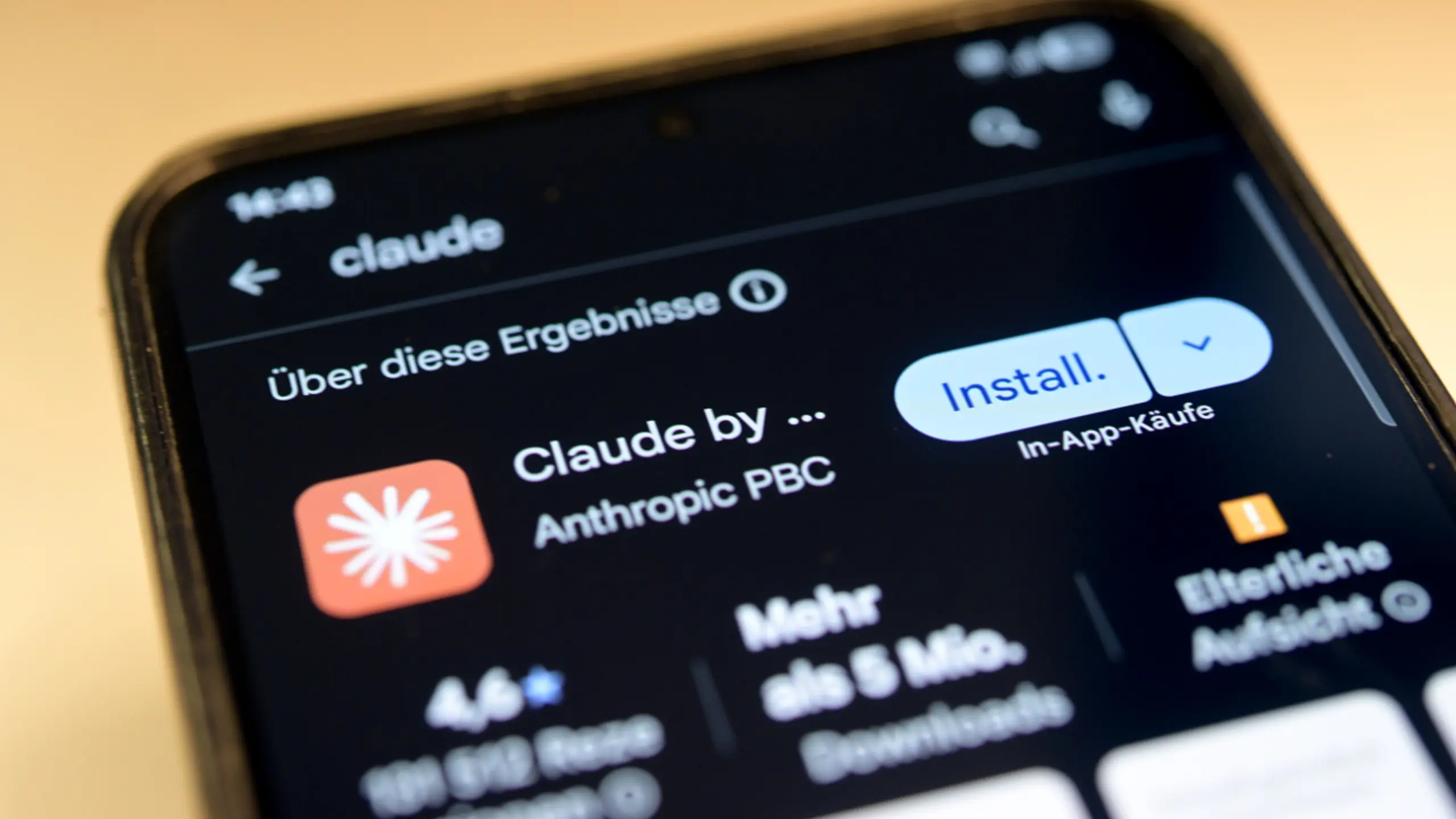 © APA/APA/THEMENBILD/HARALD SCHNEIDER Claude soll auch Aufgaben der Finanzanalyse übernehmen