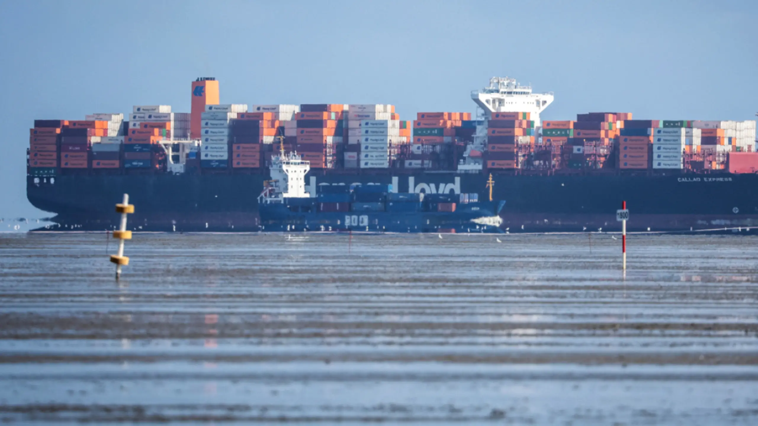 Hapag-Lloyd hat mehr als 300 Containerschiffe