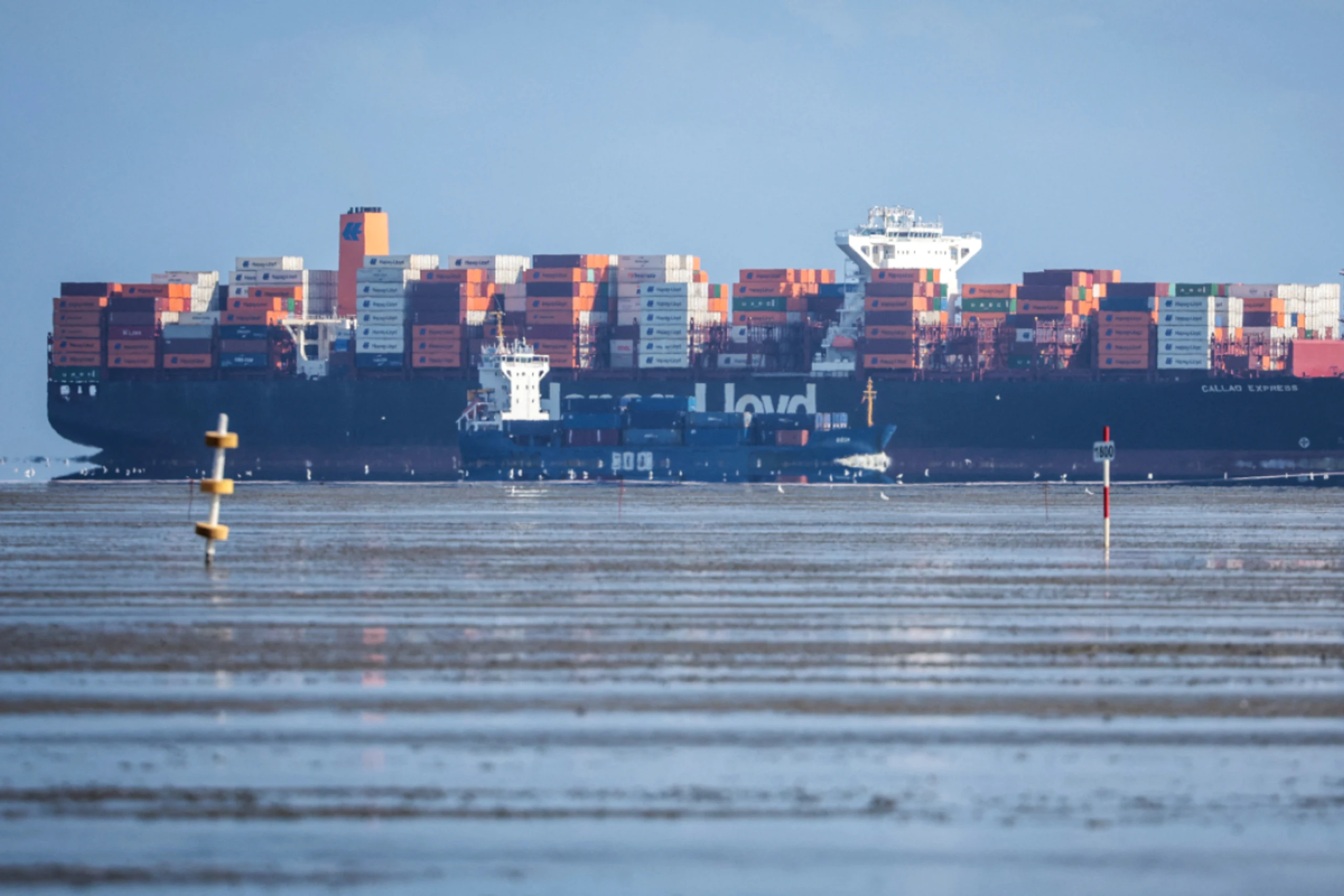 Hapag-Lloyd hat mehr als 300 Containerschiffe