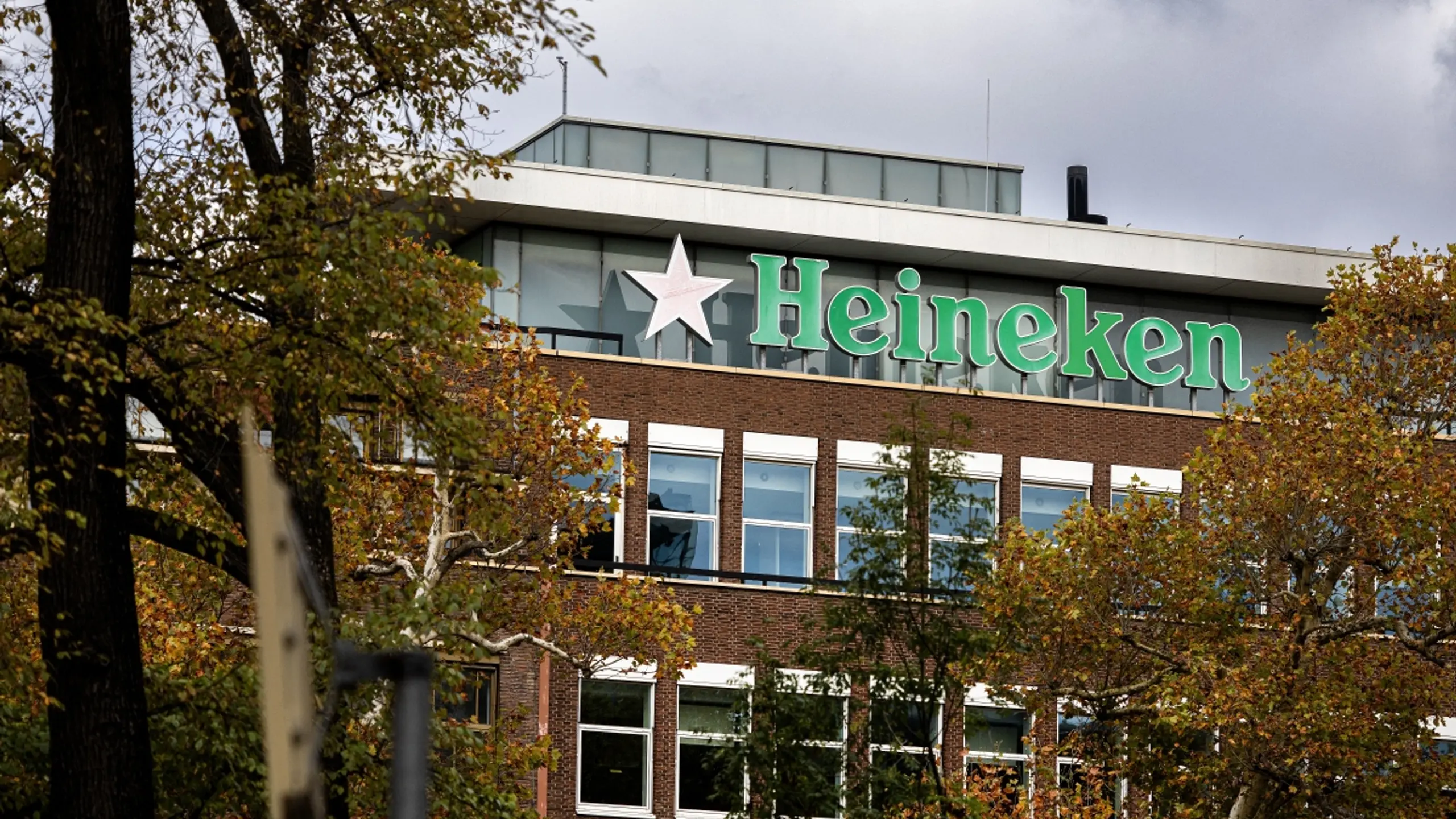 Heineken spart beim Personal