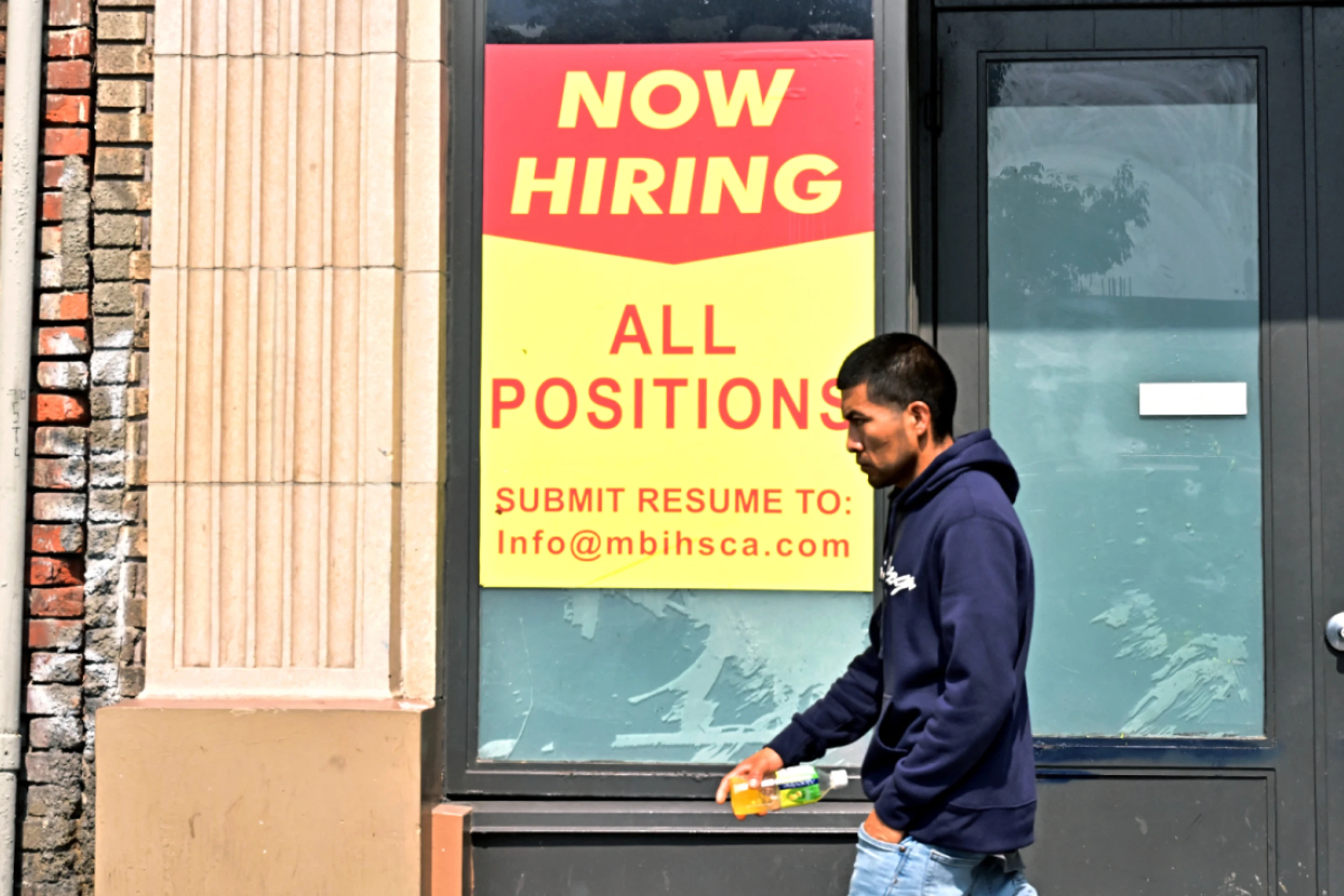 Arbeitslosenquote sinkt überraschend auf 4,3 Prozent