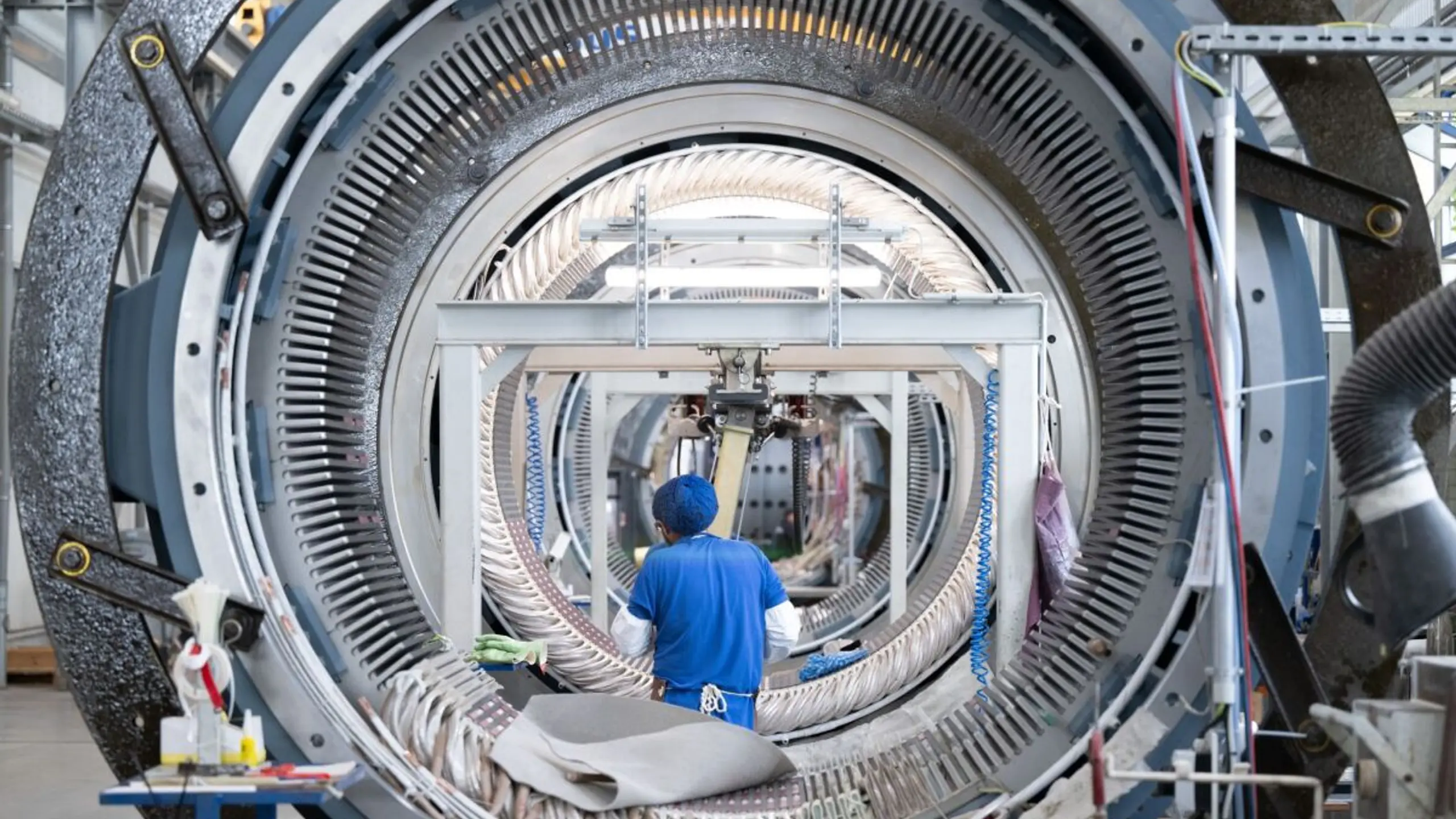 © APA/APA/dpa/Sebastian Kahnert ++ ARCHIVBILD ++ Die Deutsche Industrie sieht Licht am Ende des Tunnels