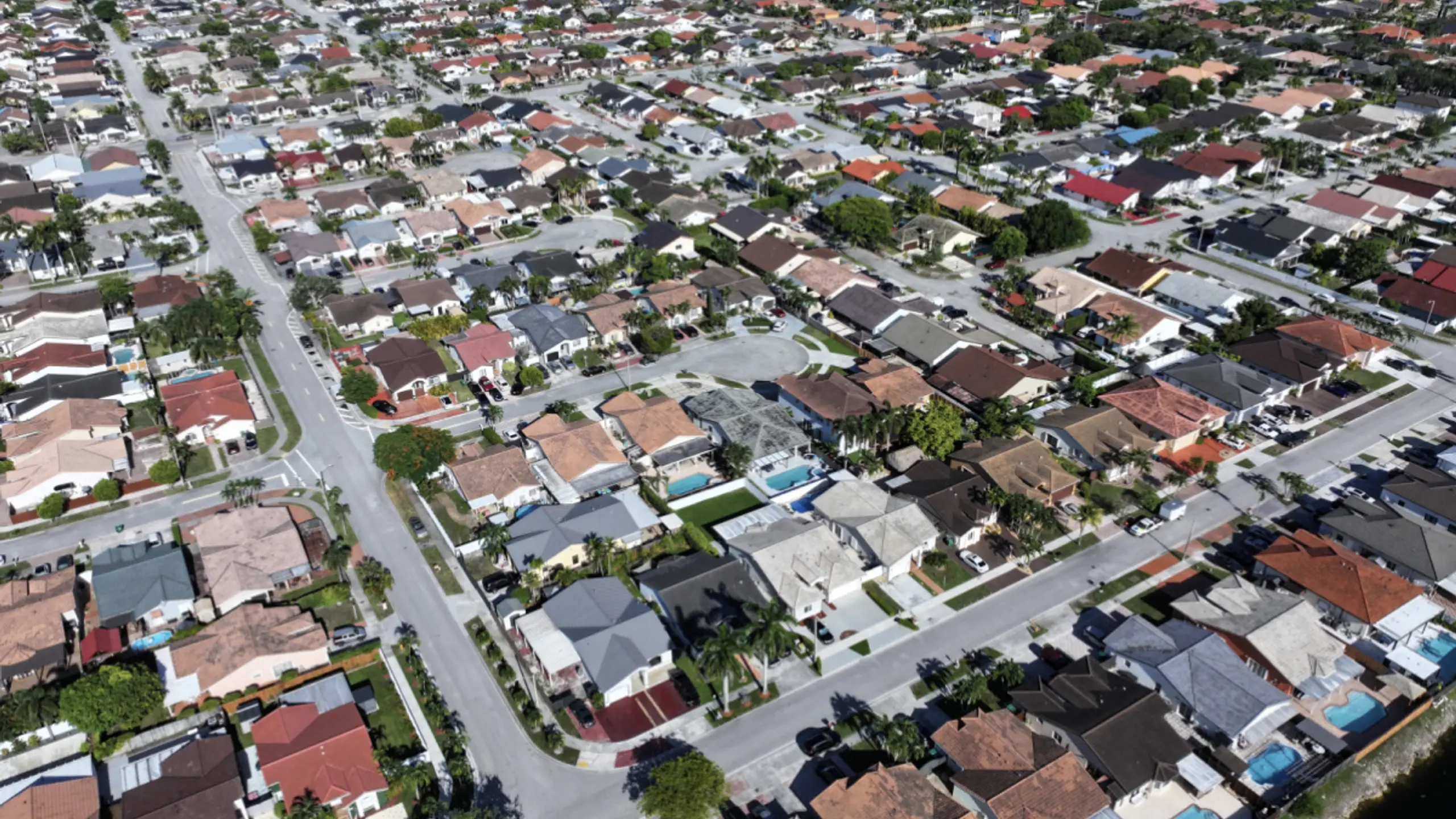 © APA/APA/GETTY IMAGES NORTH AMERICA/JOE RAEDLE Höhere Hypothekenzinsen und gestiegene Materialkosten belasten Markt