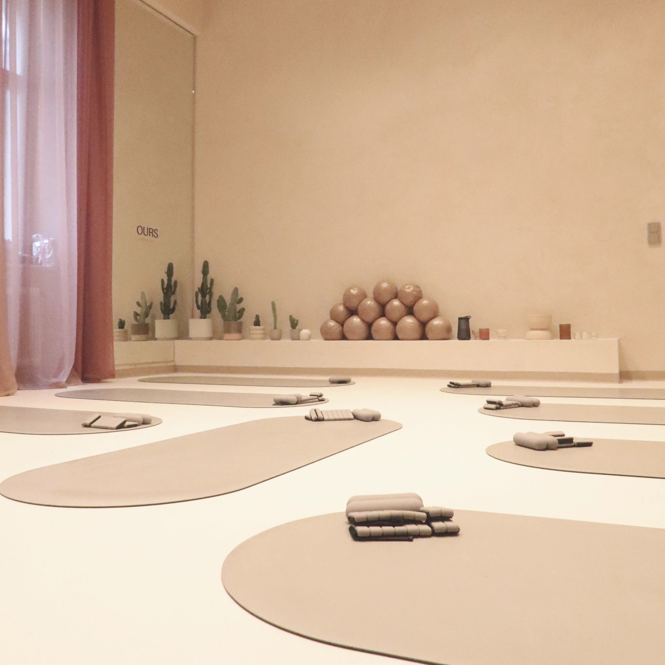 Gewinnspiel zum Weltfrauentag bei OURS