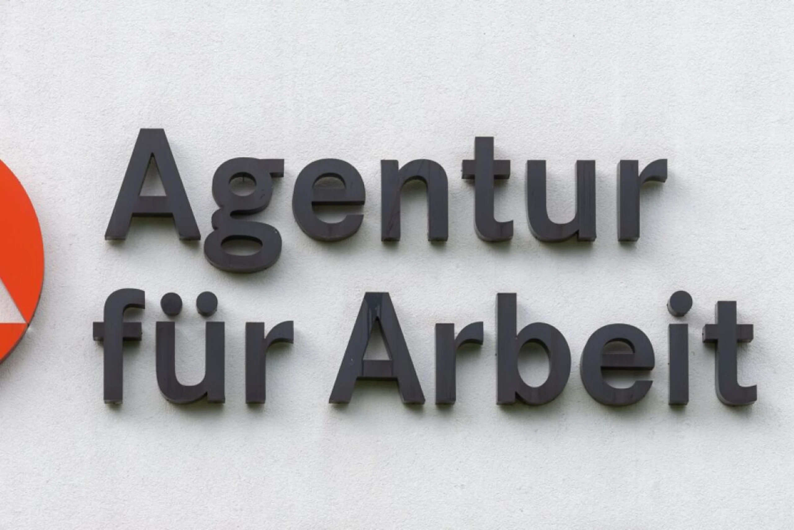 ++ ARCHIVBILD ++ Zahl der Arbeitslosen im Februar um 15.000 gesunken