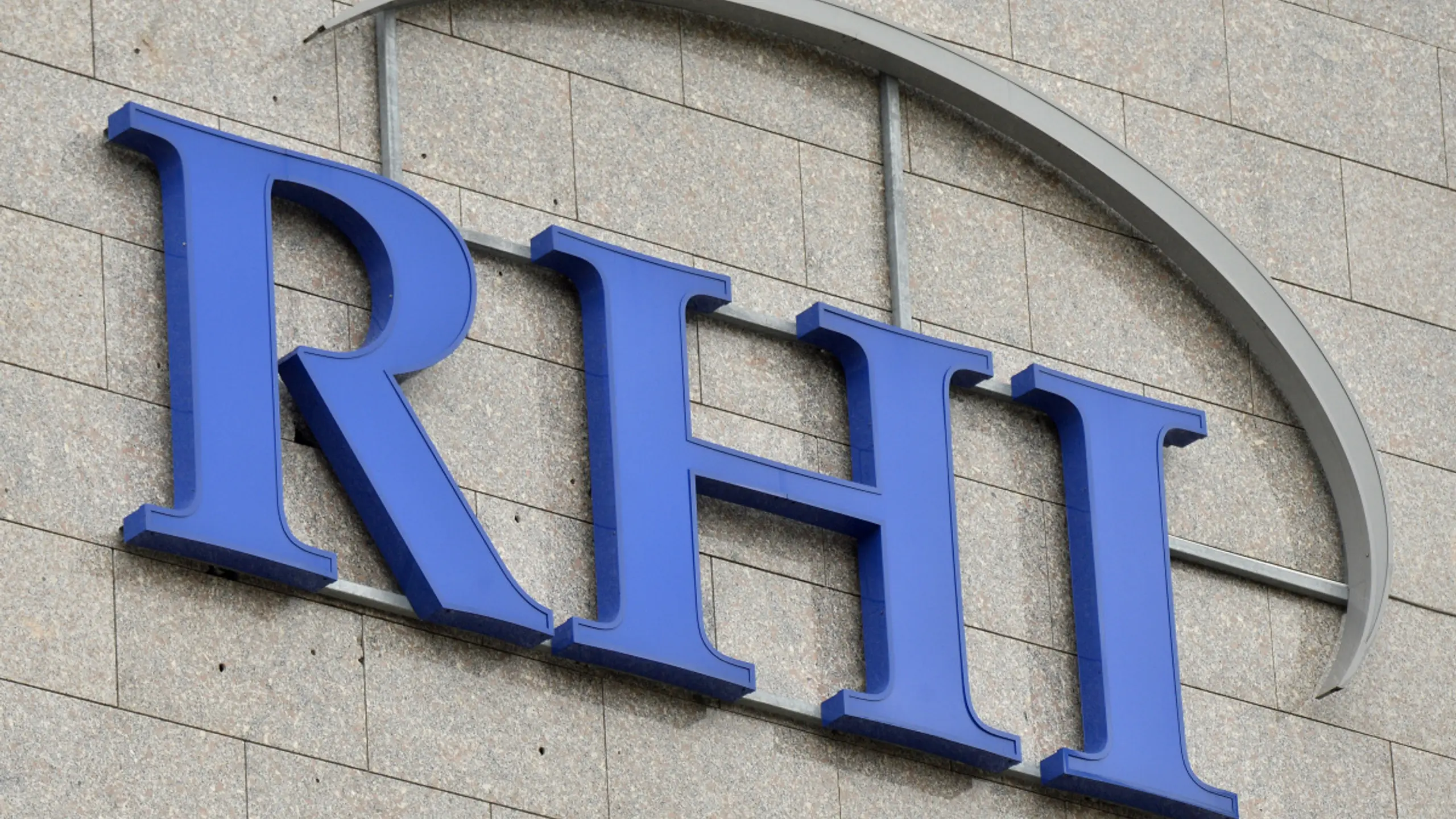 © APA/APA/THEMENBILD/HERBERT PFARRHOFER RHI mit Umsatz- und Gewinnrückgängen