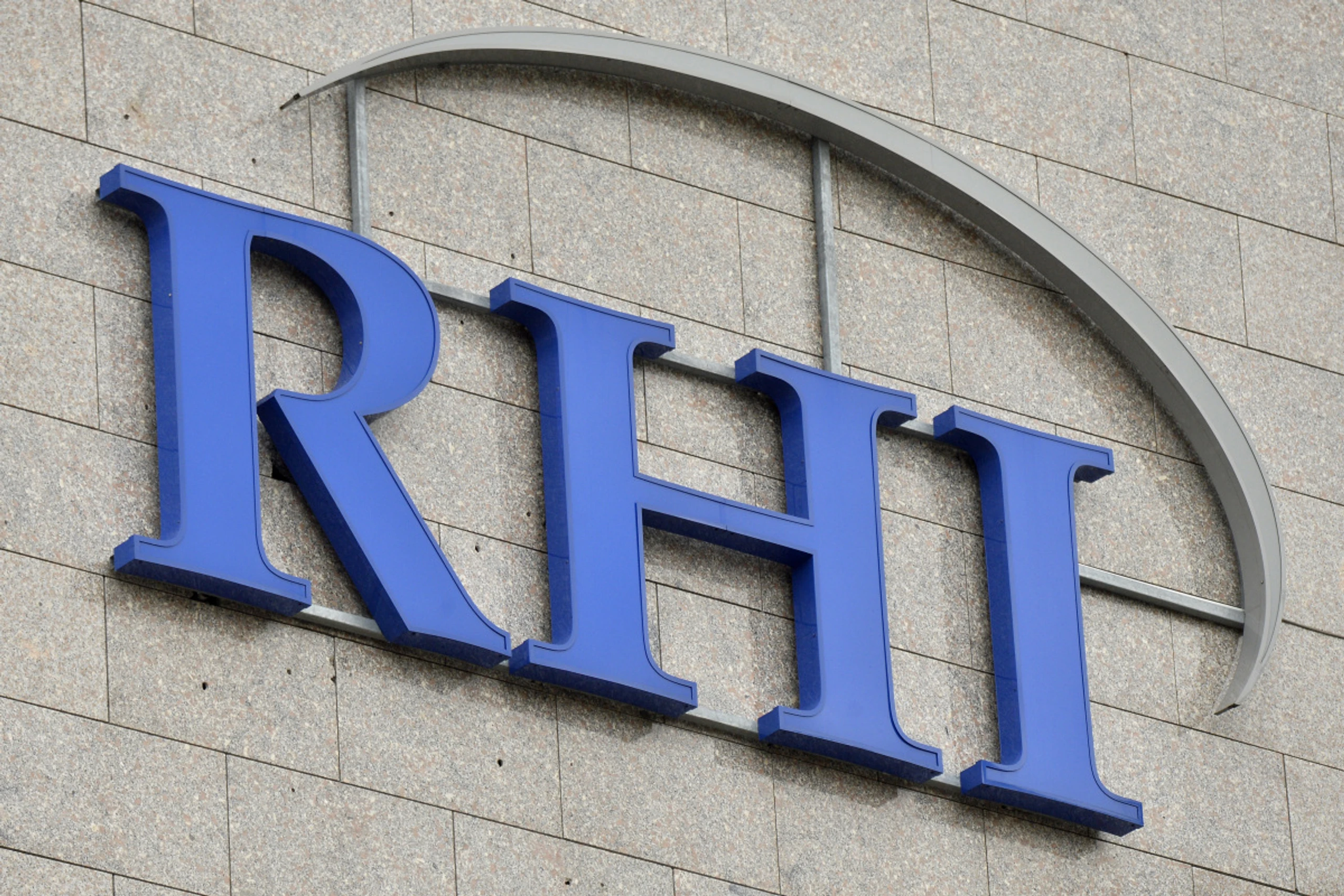 RHI mit Umsatz- und Gewinnrückgängen