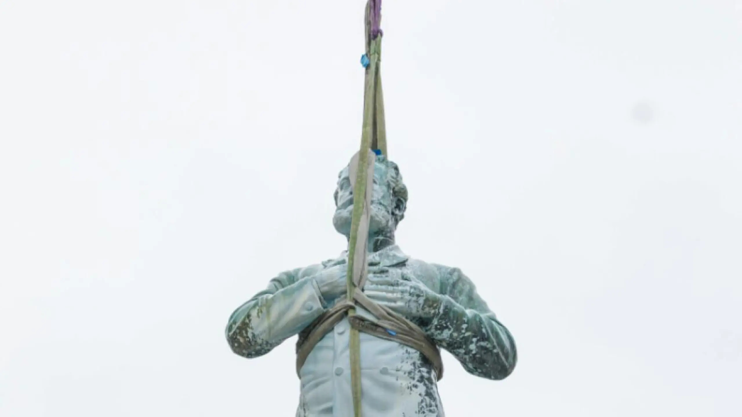 Ende Jänner wurde das Denkmal für die Renovierung abgebaut