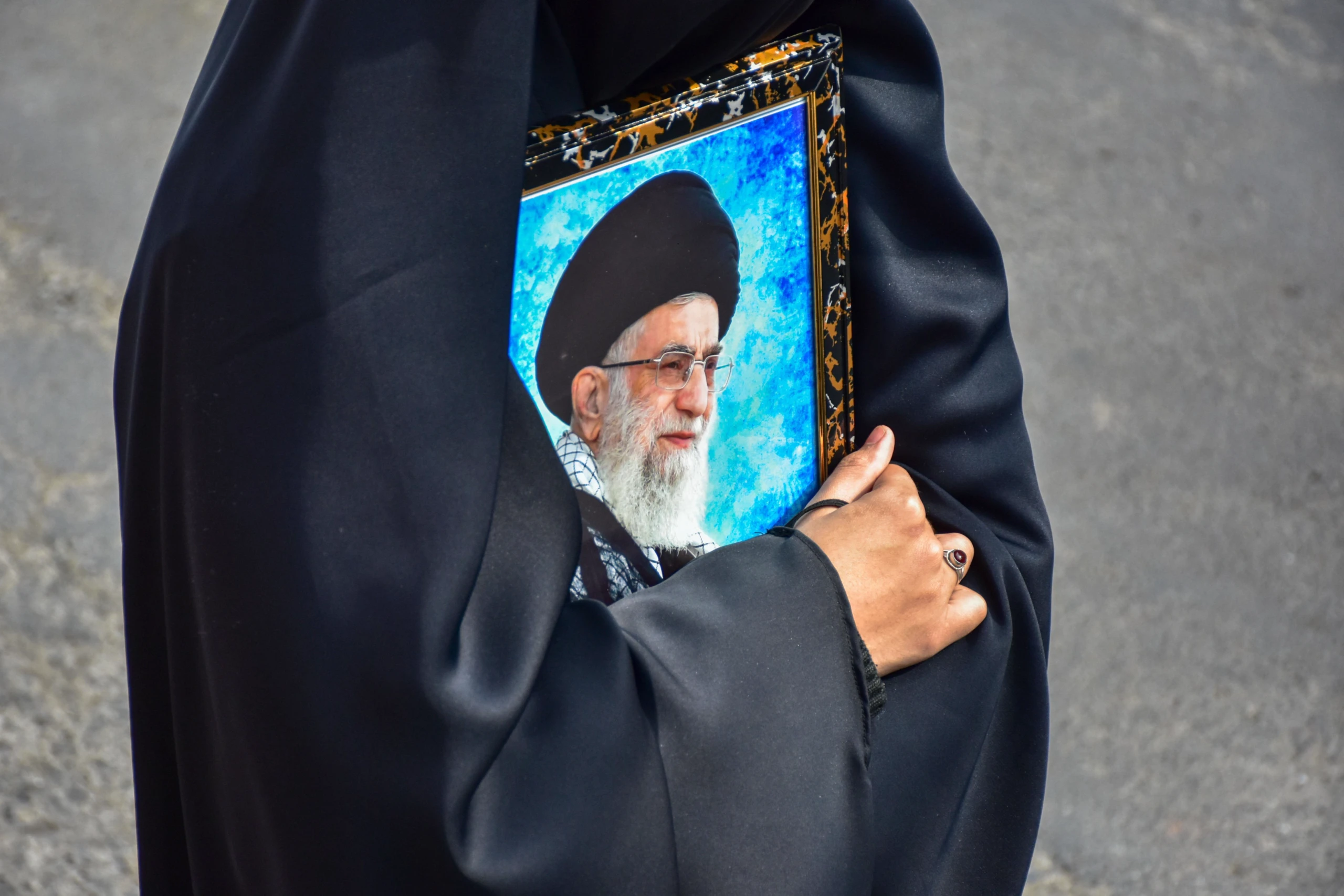 Nachfolge und Machtkämpfe: Wer führt künftig den Iran?