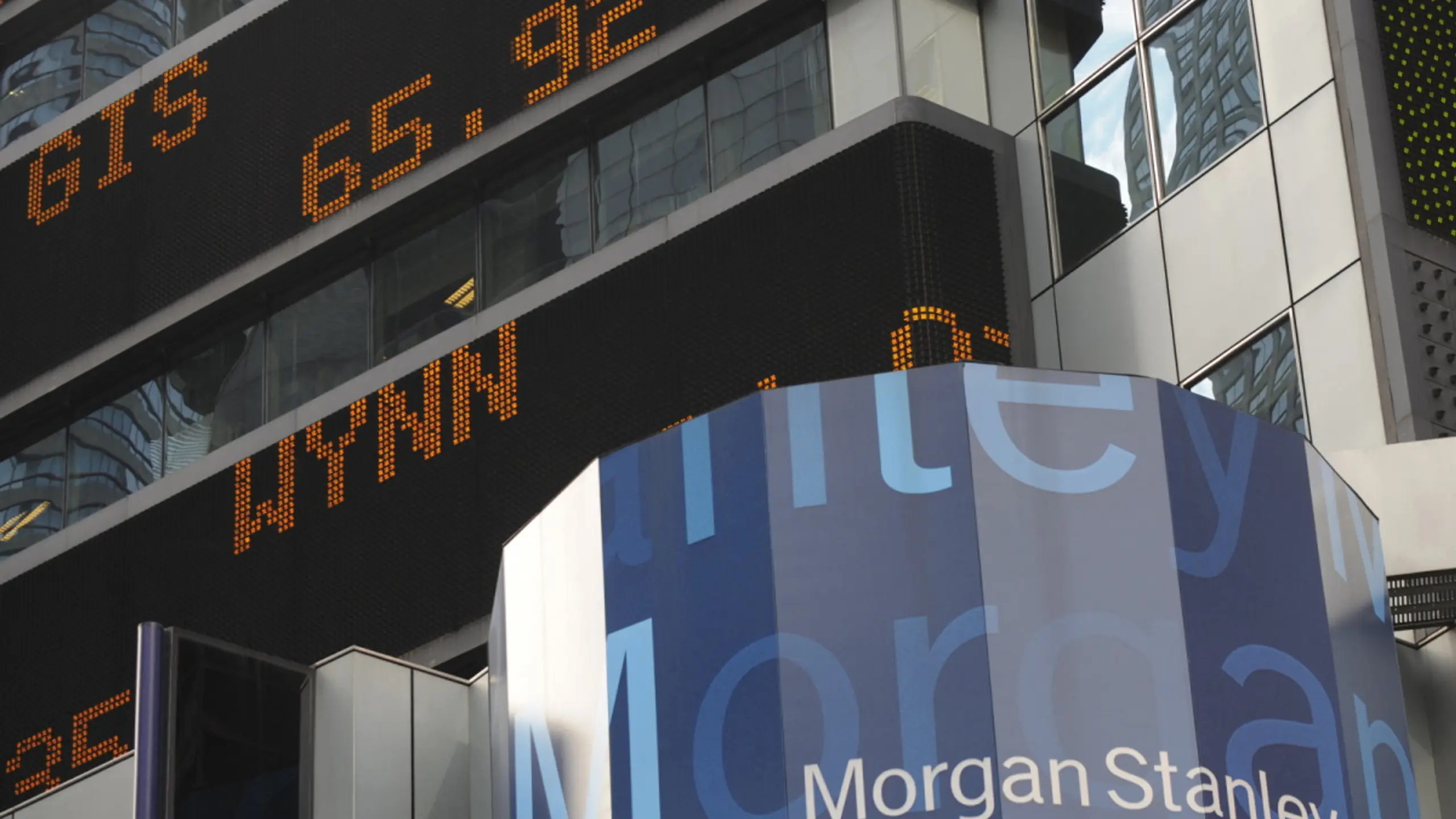 Investmentbanking und Vermögensverwaltung betroffen