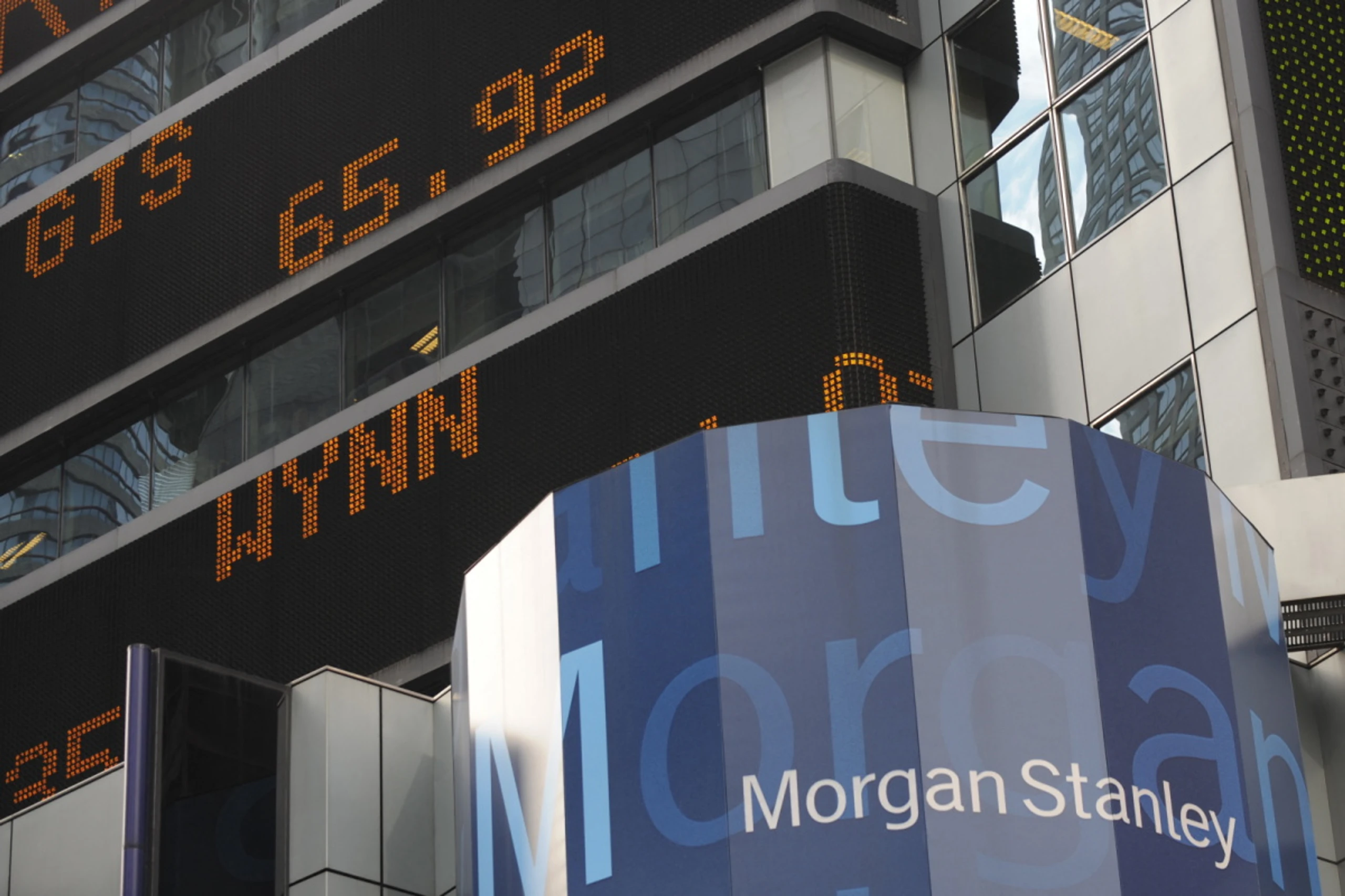 Investmentbanking und Vermögensverwaltung betroffen