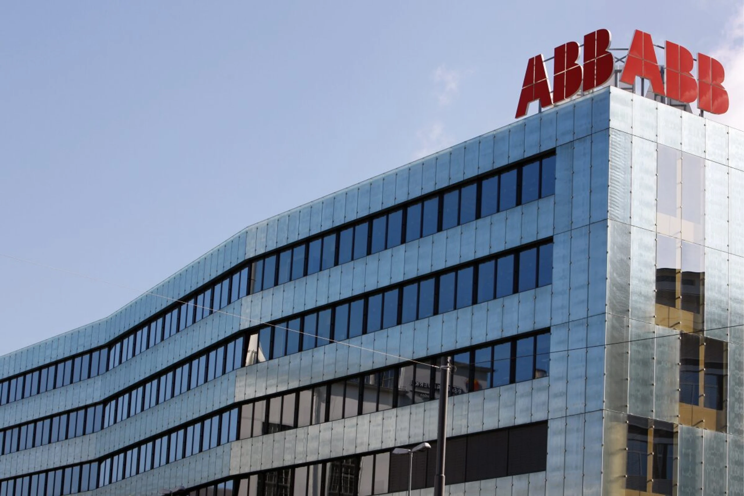 ABB will bessere Robotersoftware