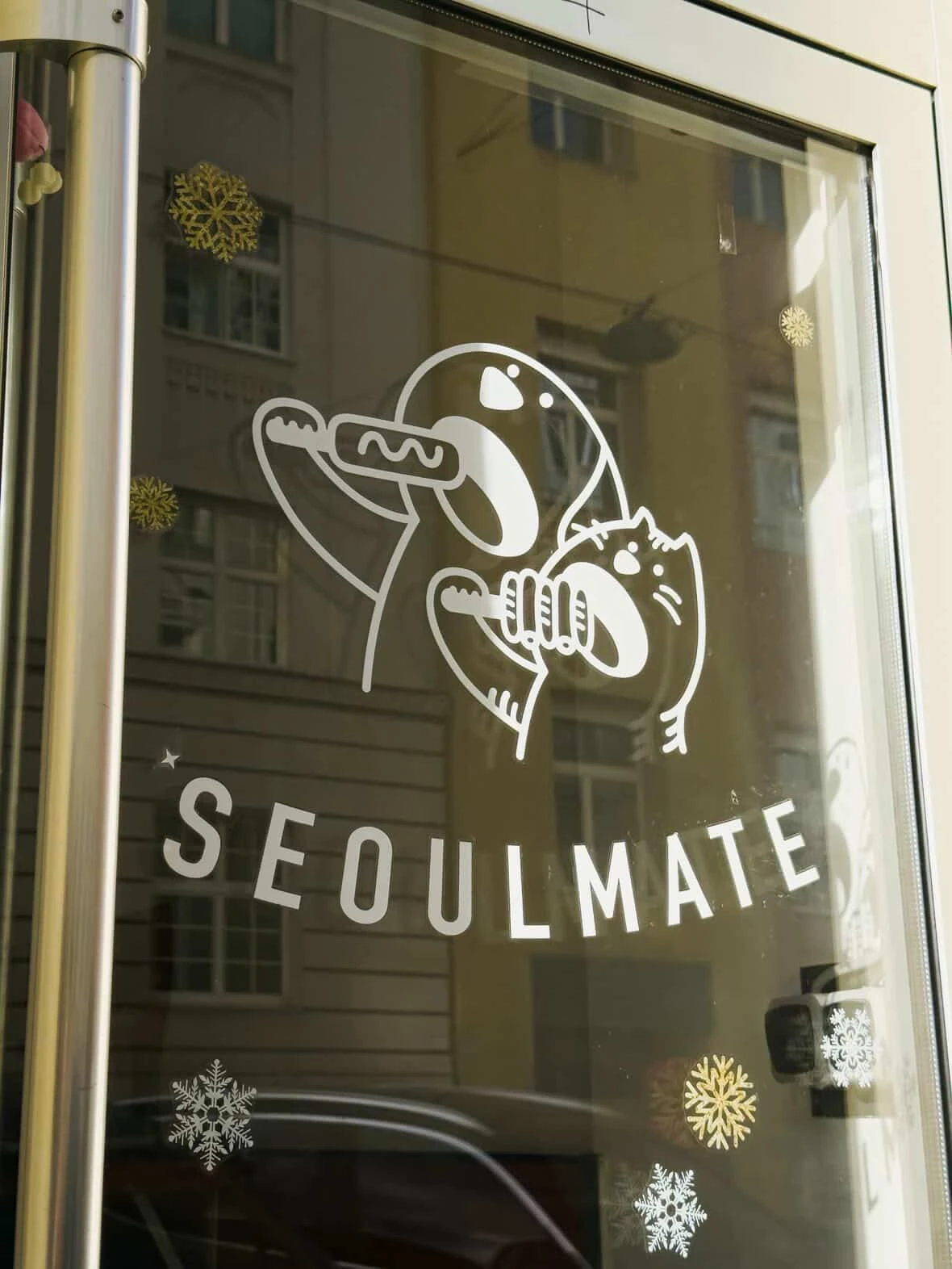 Fensteraufkleber von Seoulmate mit Hund und Katze