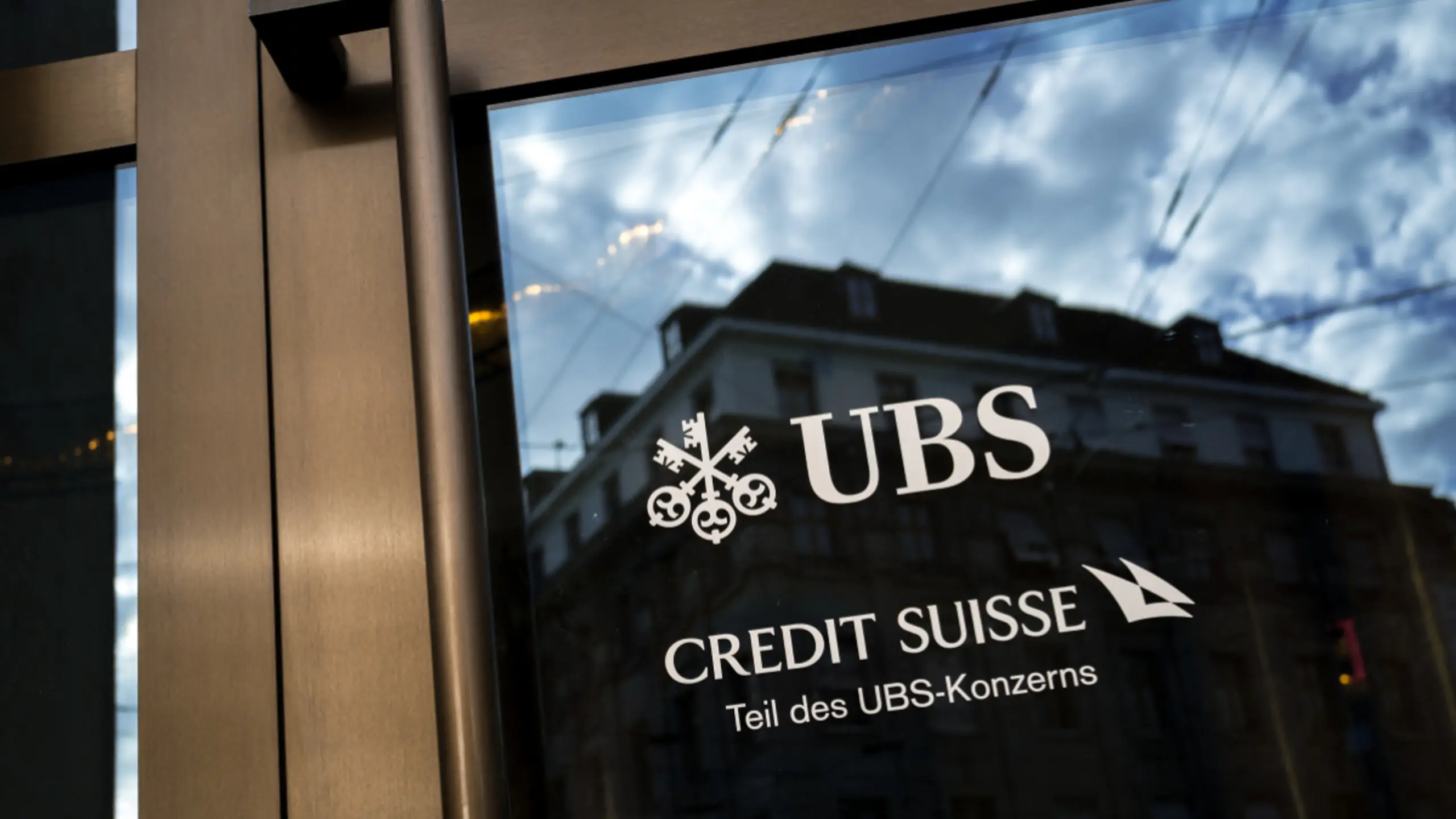 UBS mit nächsten  Schritt zur Vollübernahme