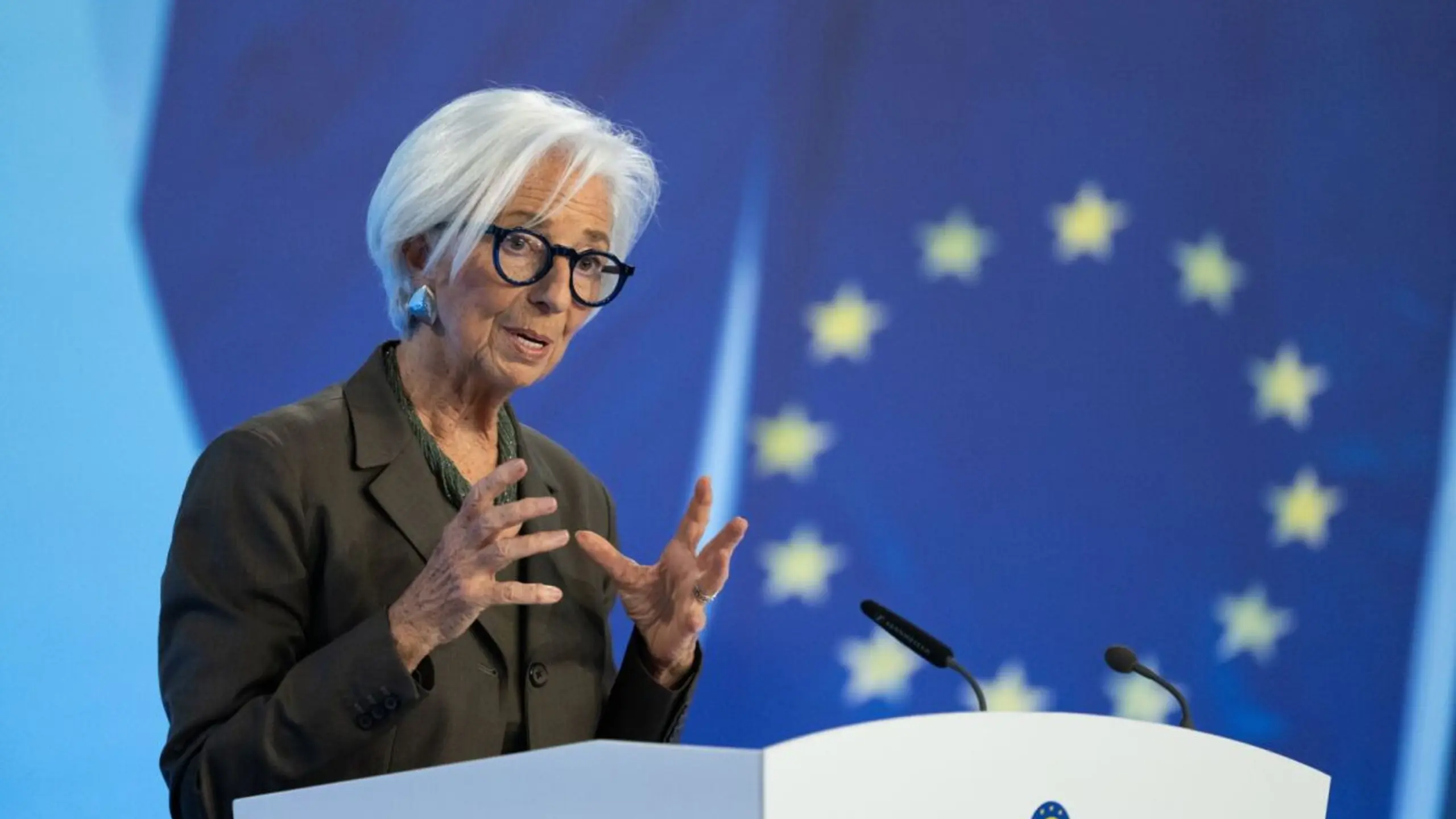 Banken sollen laut Lagarde auf der Hut sein
