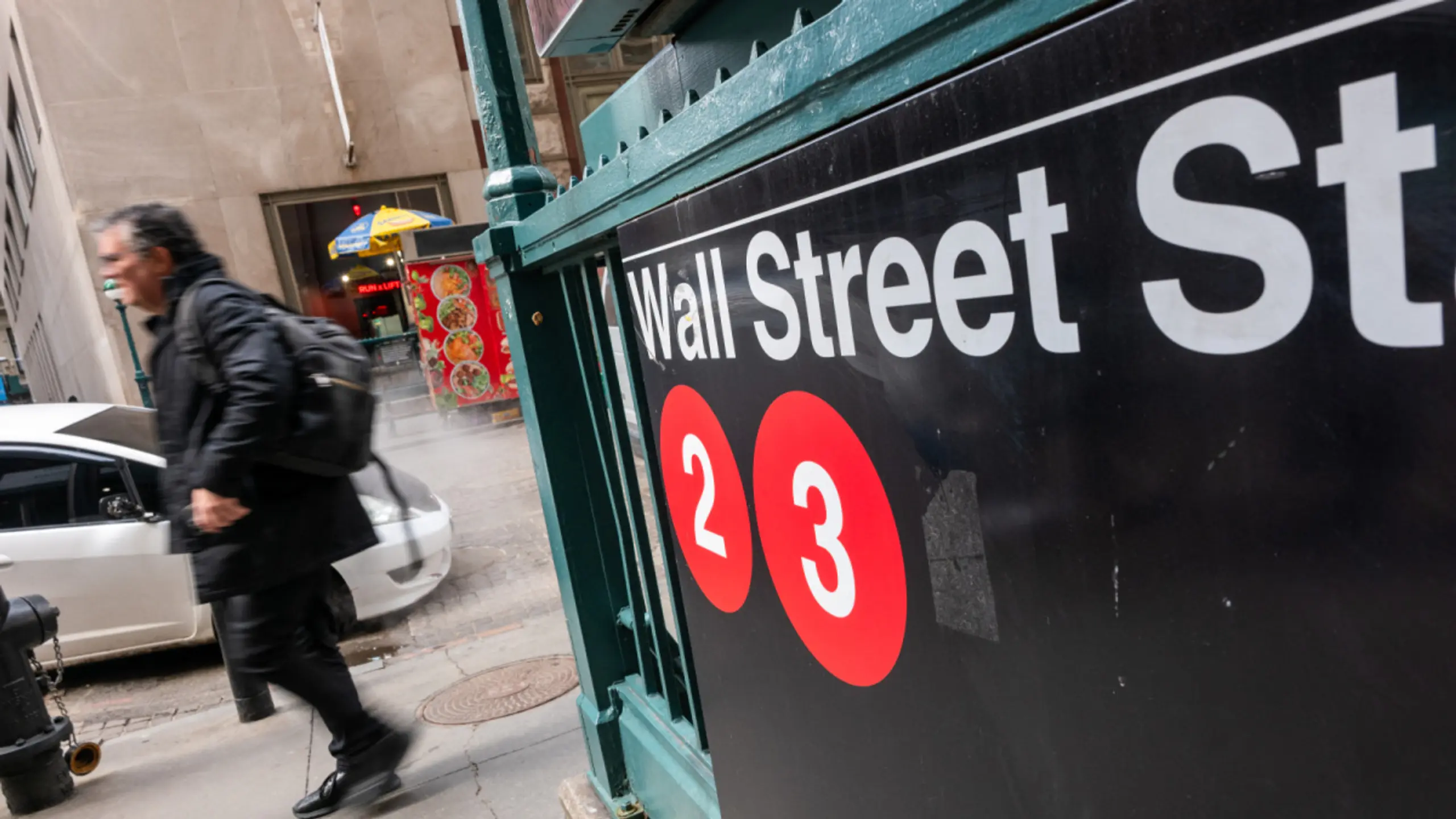 © GETTY IMAGES NORTH AMERICA, SPENCER PLATT, APA Verluste vor Zinsentscheid wegen Inflationssorgen