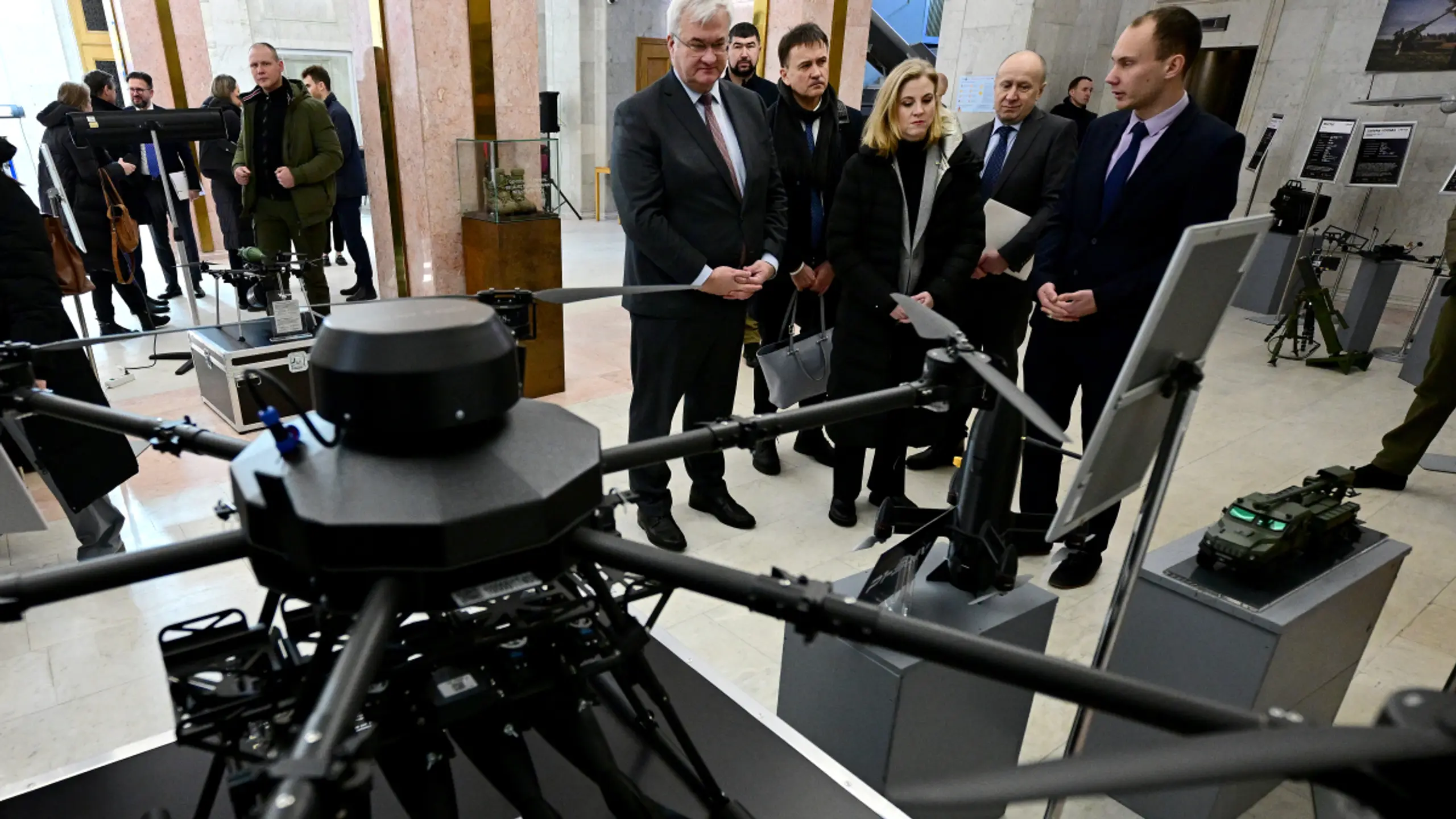 © ROLAND SCHLAGER, APA Seit Beginn des Ukraine-Krieges boomt die Rüstungs-Branche