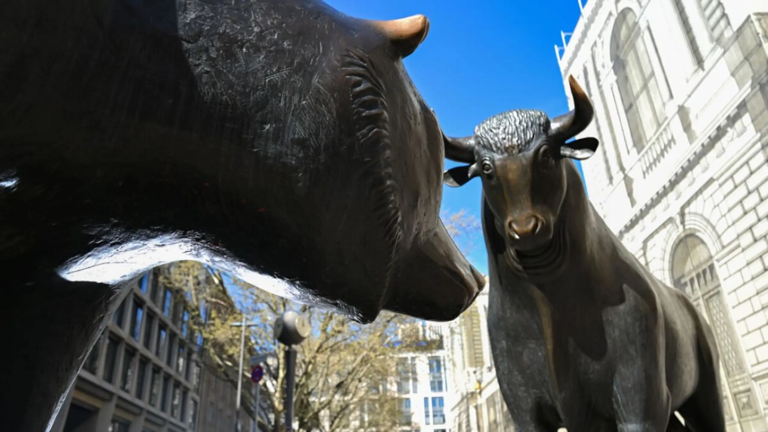 © Arne Dedert, dpa, APA ++ ARCHIVBILD ++ Vorsicht prägt das Geschehen