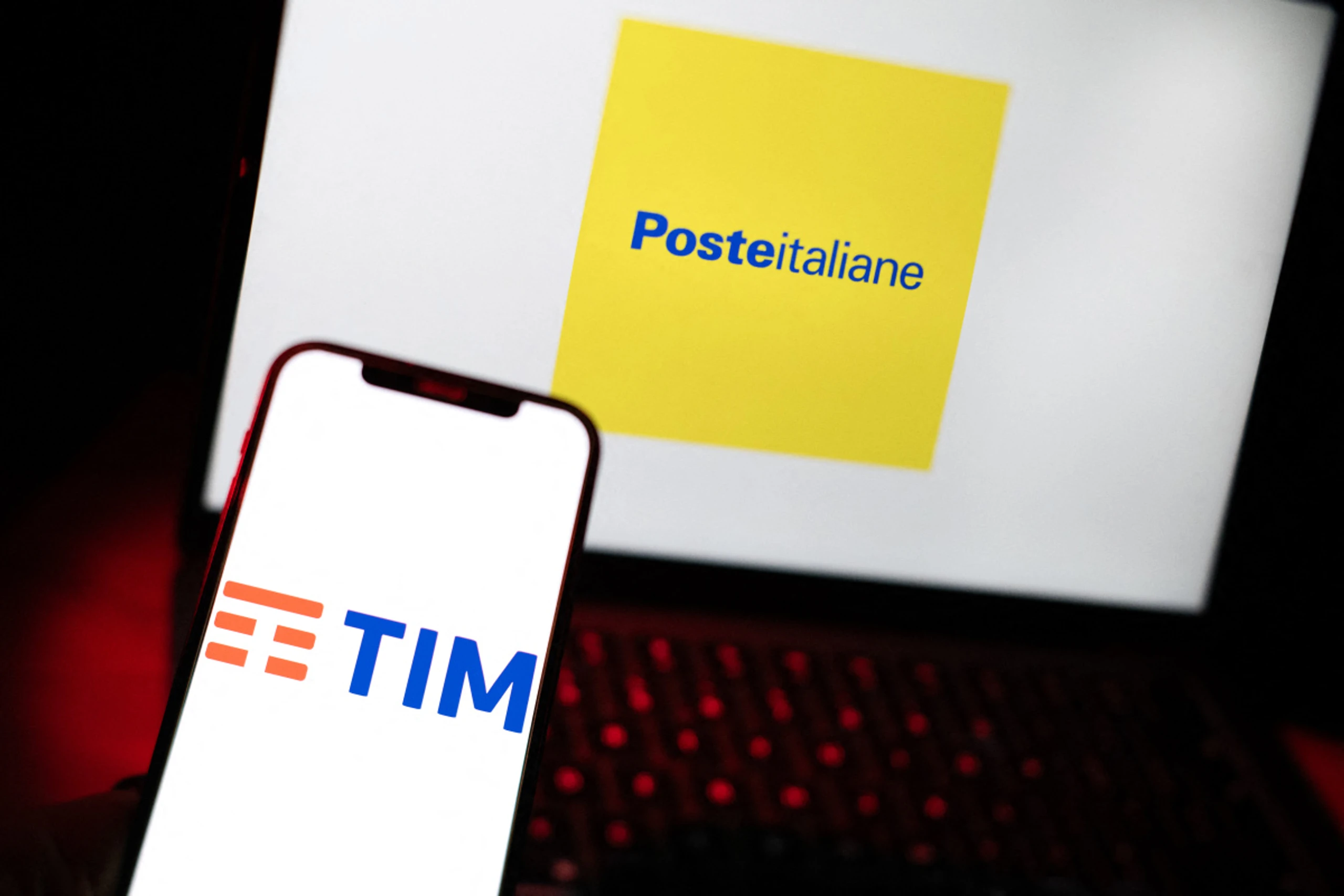 Offerte von Poste Italiane hilft Telecom Italia (TIM)