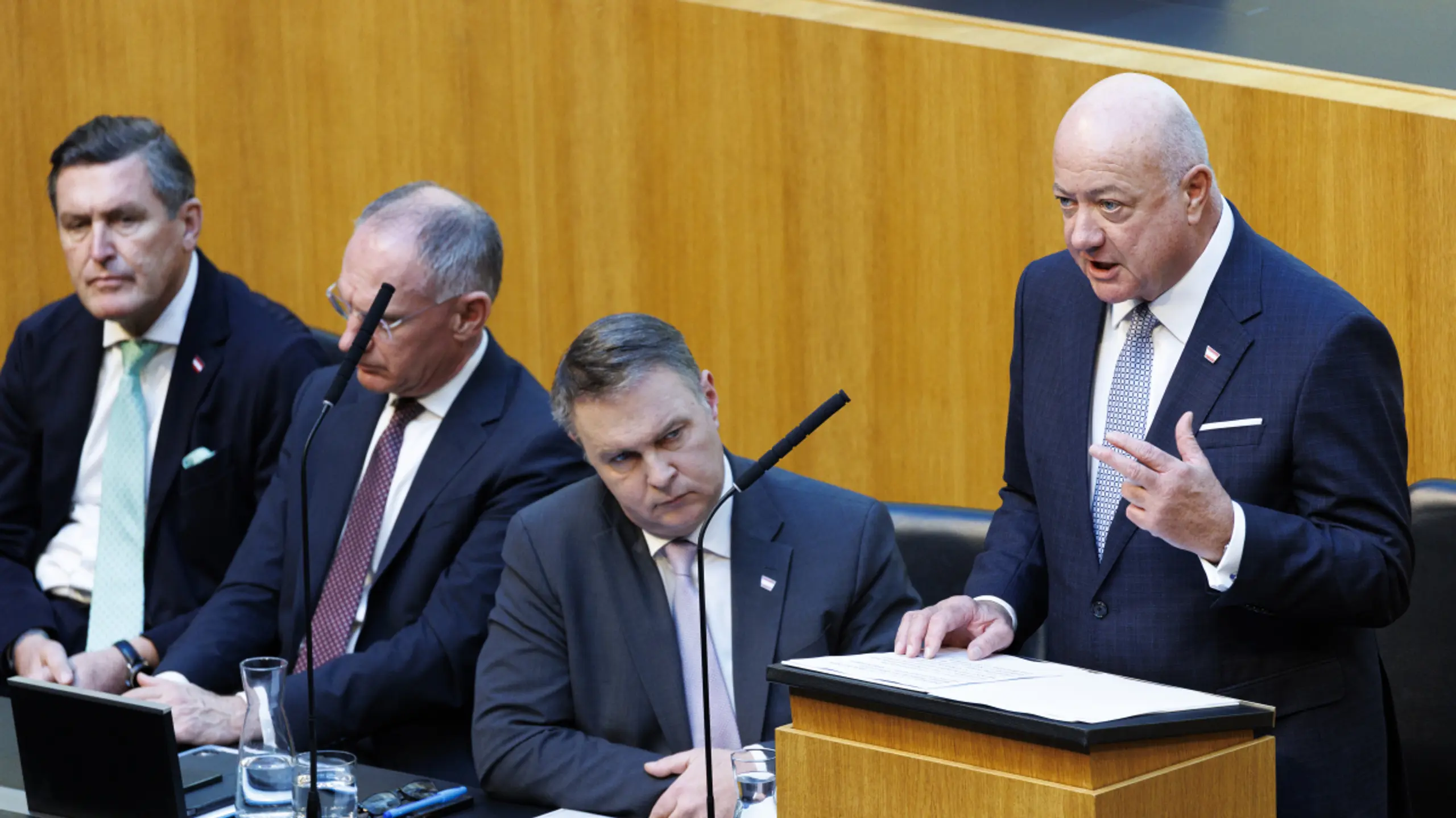 © TOBIAS STEINMAURER, APA Stocker wirbt für sein Spritpaket