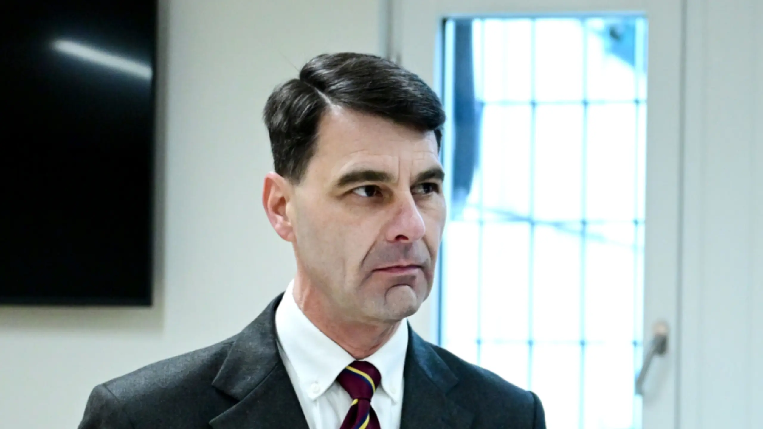 © ROLAND SCHLAGER, APA Peterlik zu Prozessbeginn am Dienstag